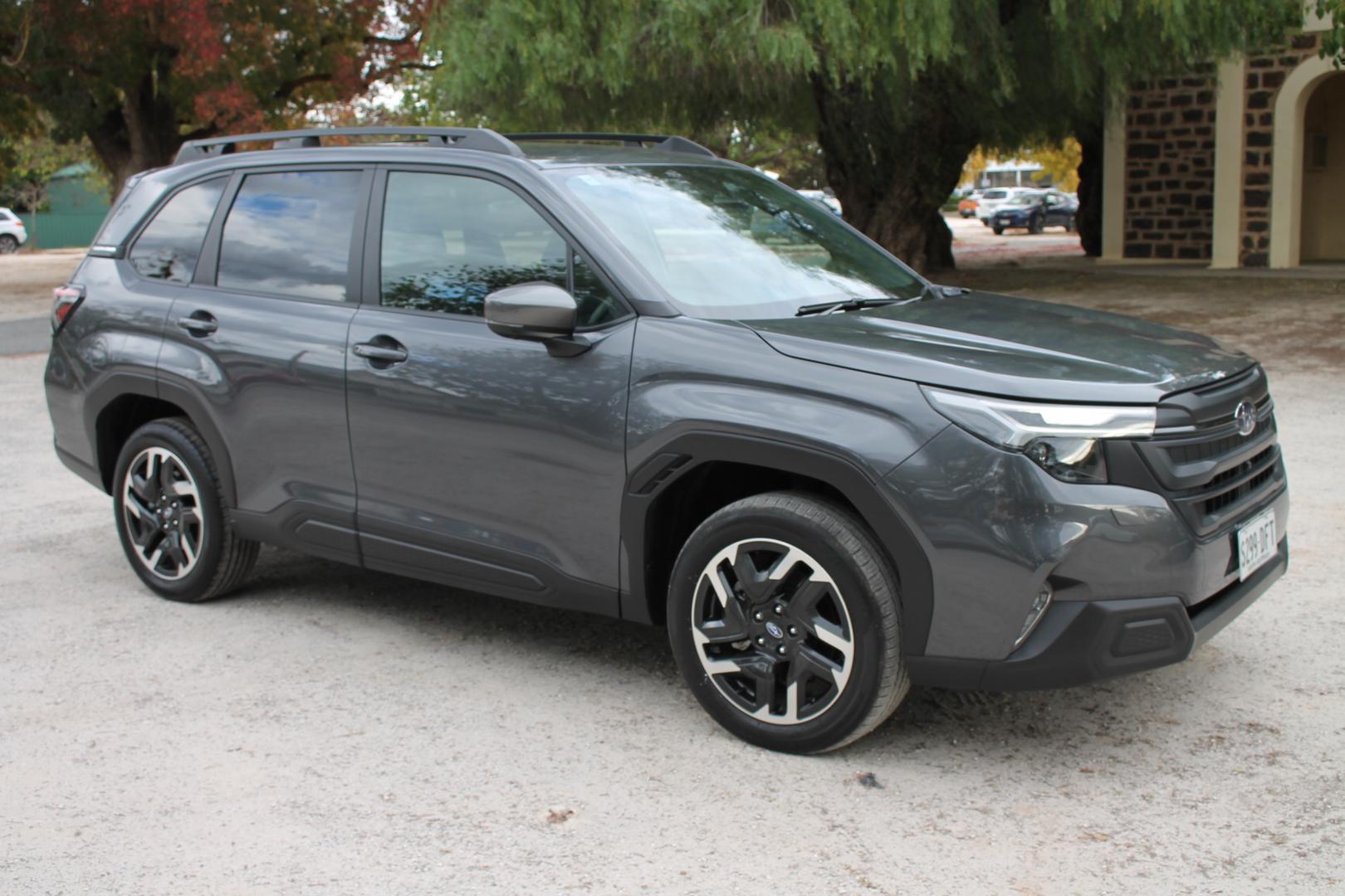 2025 Subaru Forester — photo 18