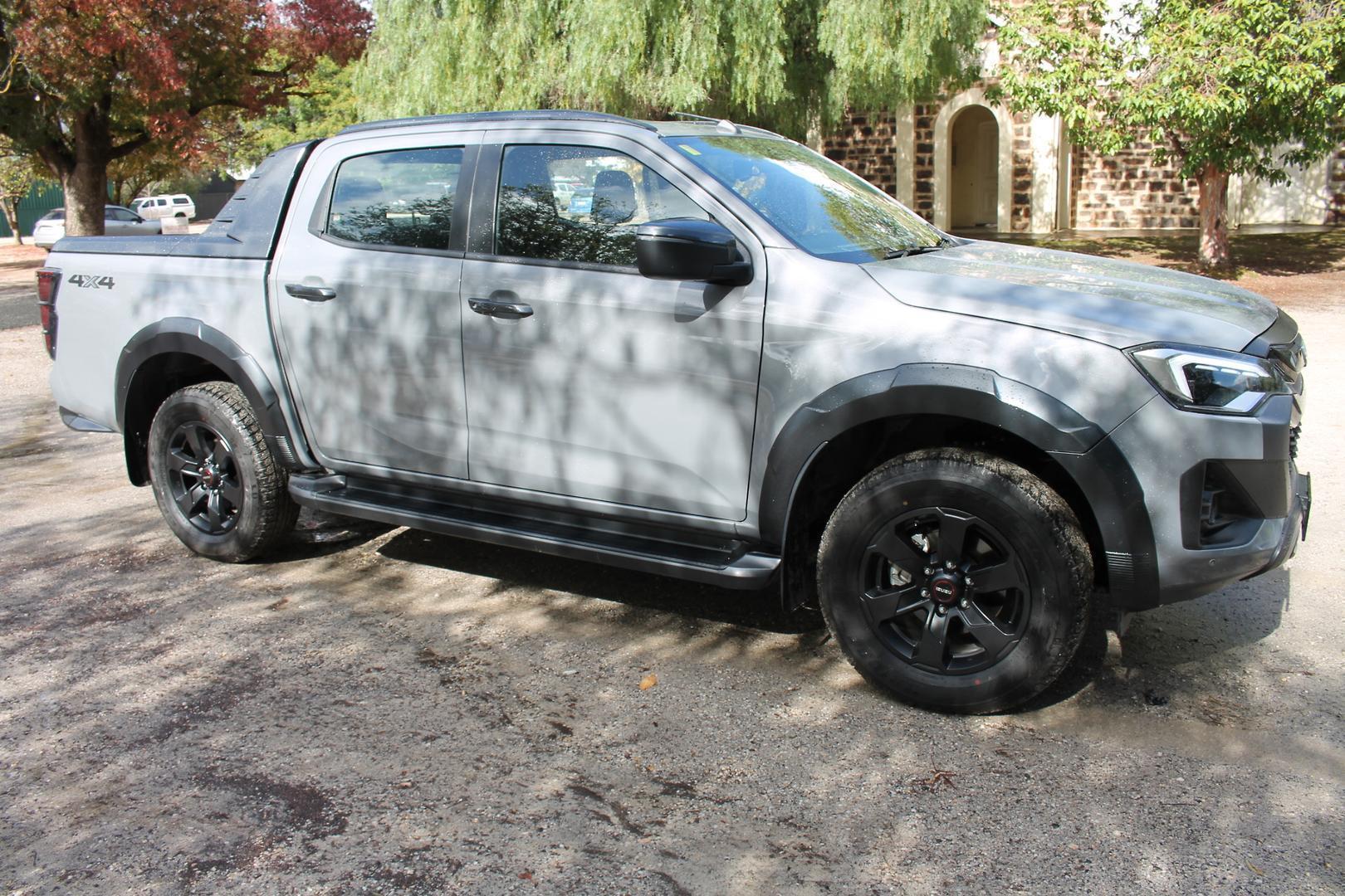 2025 Isuzu D-MAX XTERRAIN — photo 21