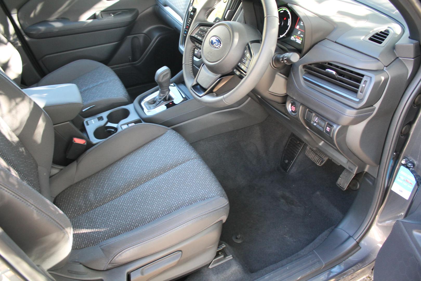 2025 Subaru Forester Hybrid — photo 13