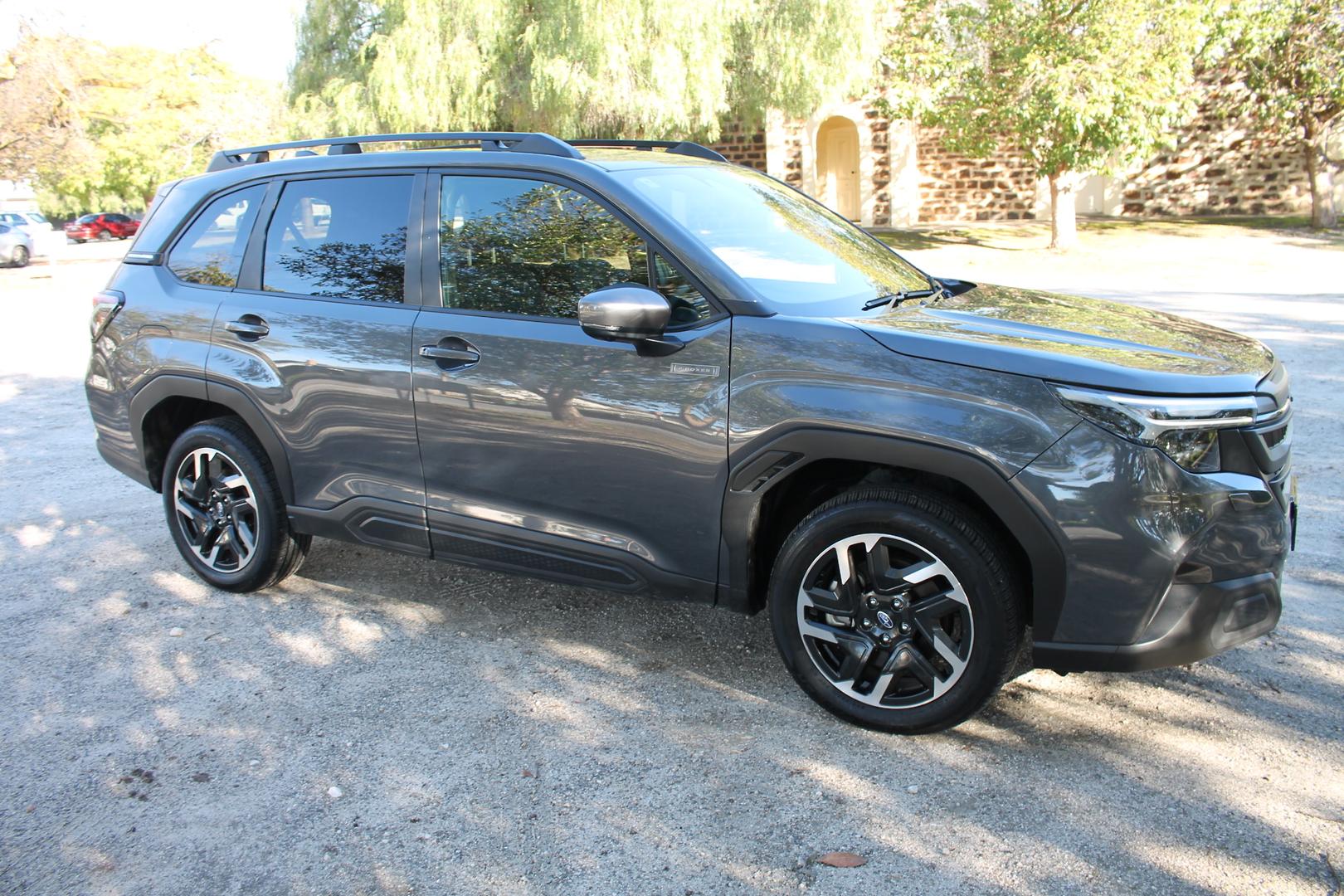 2025 Subaru Forester Hybrid — photo 3