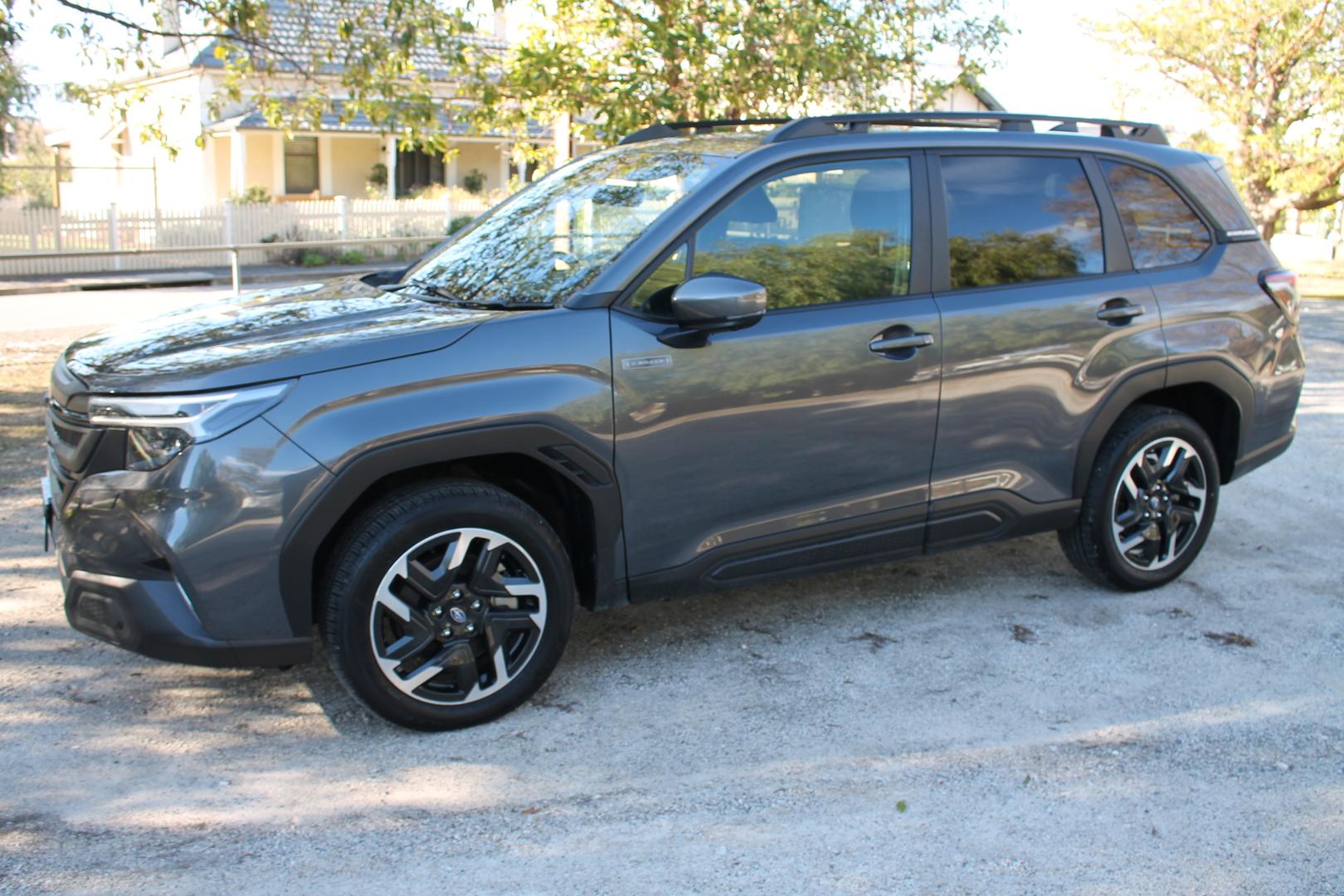 2025 Subaru Forester Hybrid — photo 5