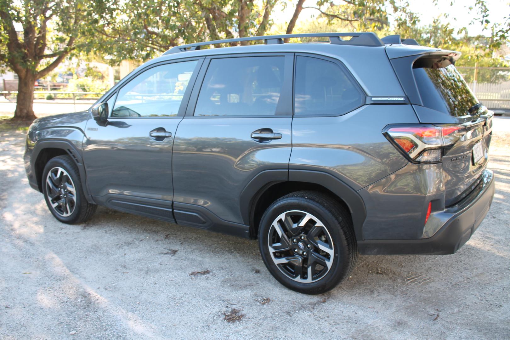 2025 Subaru Forester Hybrid — photo 6
