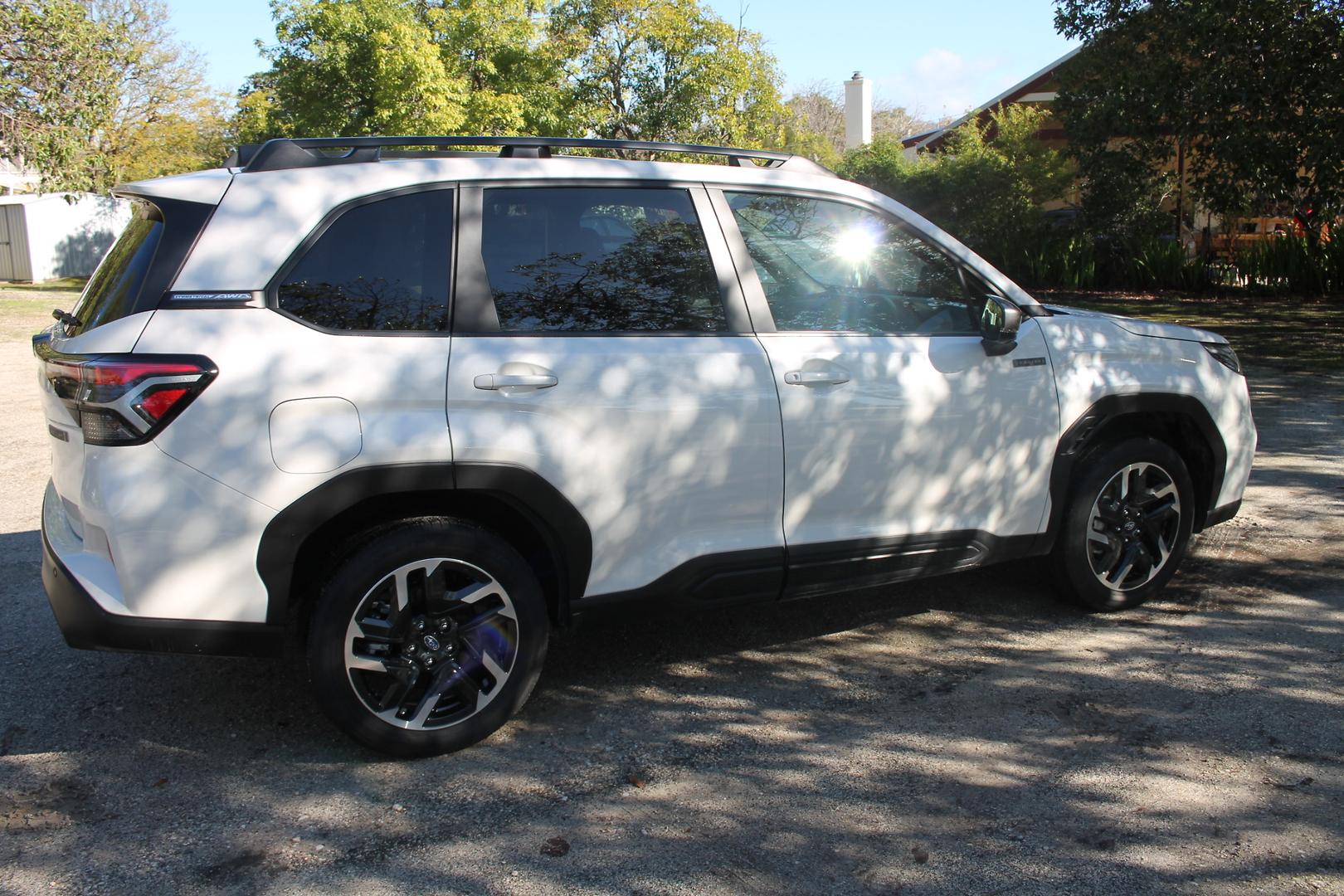2025 Subaru Forester Hybrid — photo 4