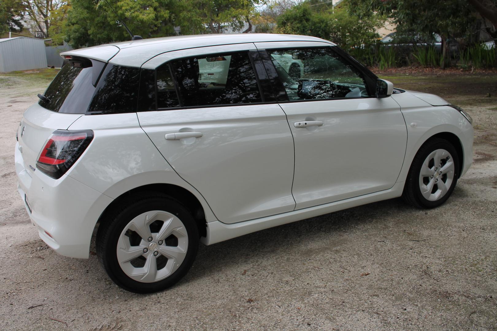 2024 Suzuki Swift Hybrid Plus — photo 4