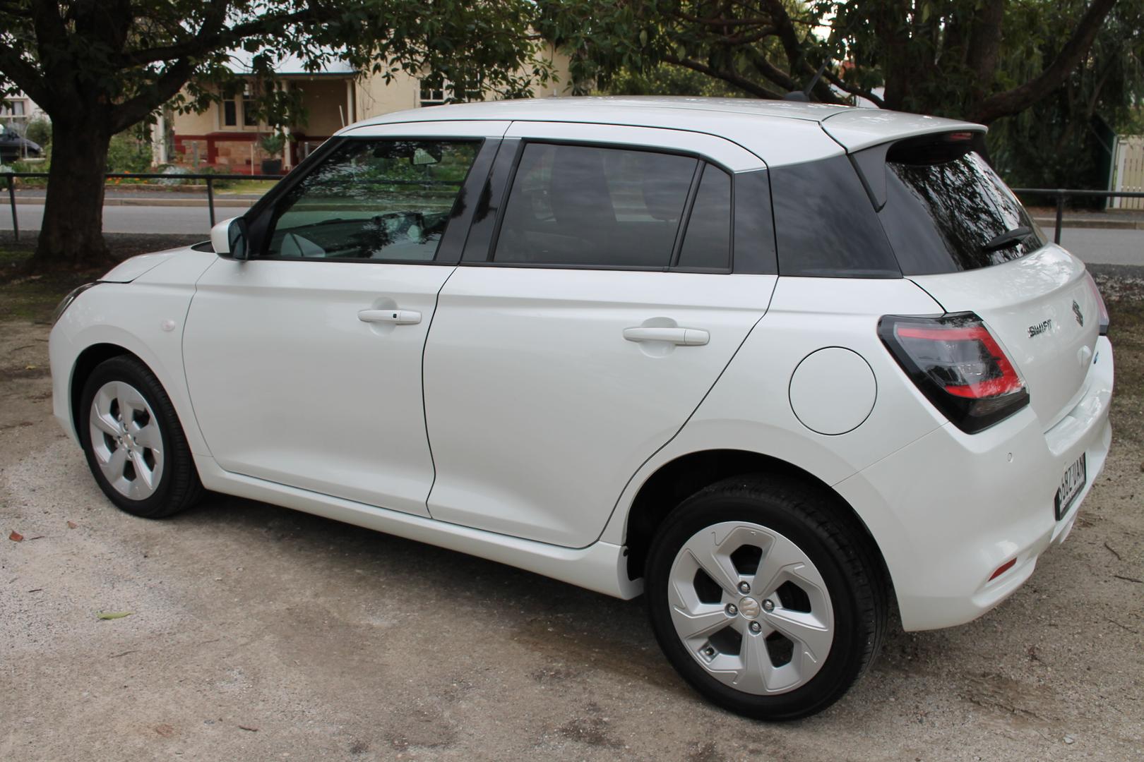 2024 Suzuki Swift Hybrid Plus — photo 6
