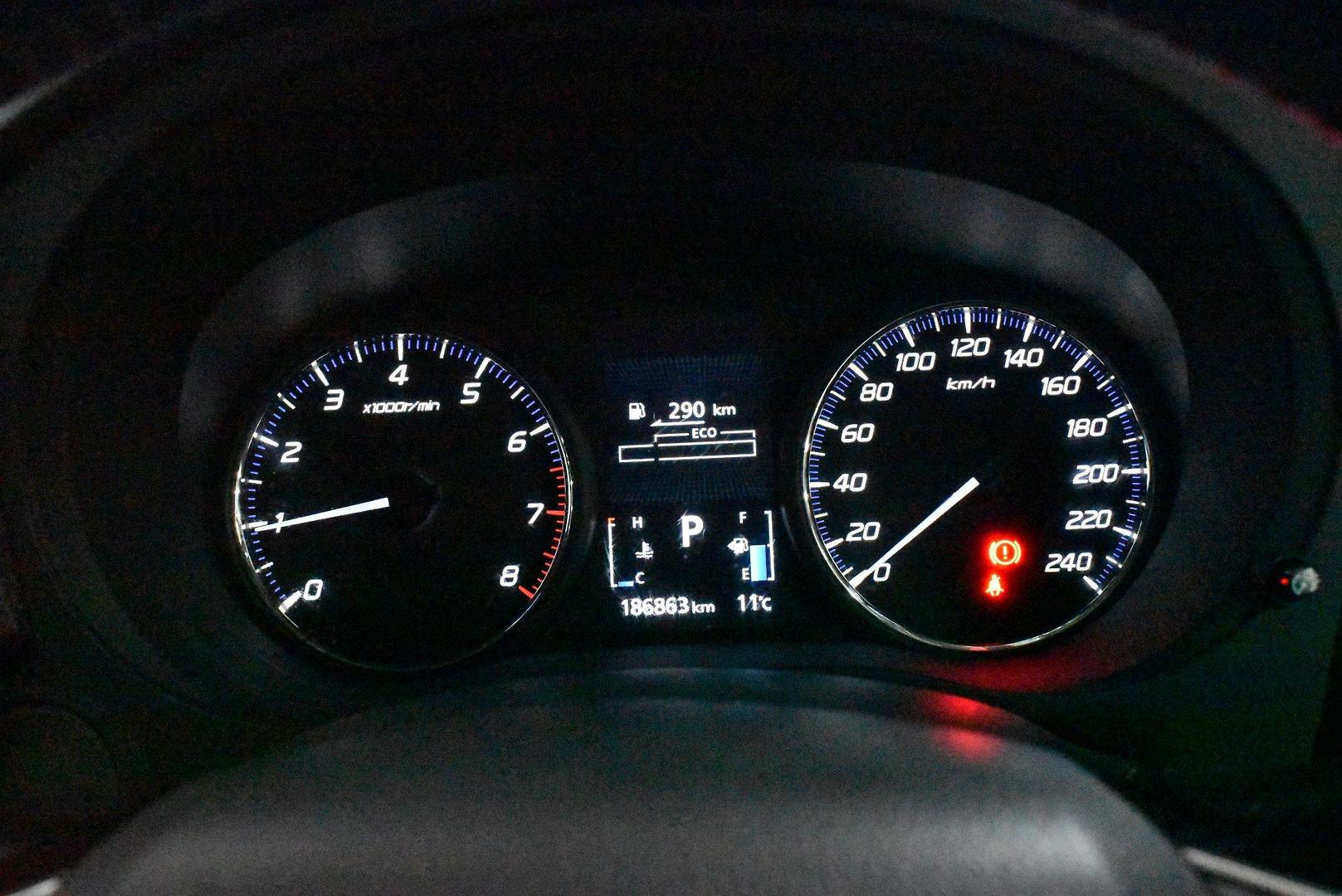 2016 Mitsubishi Outlander XLS — photo 25