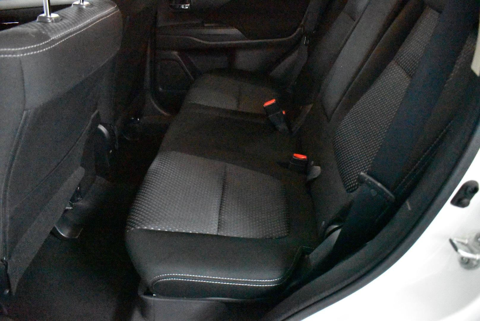 2016 Mitsubishi Outlander XLS — photo 8