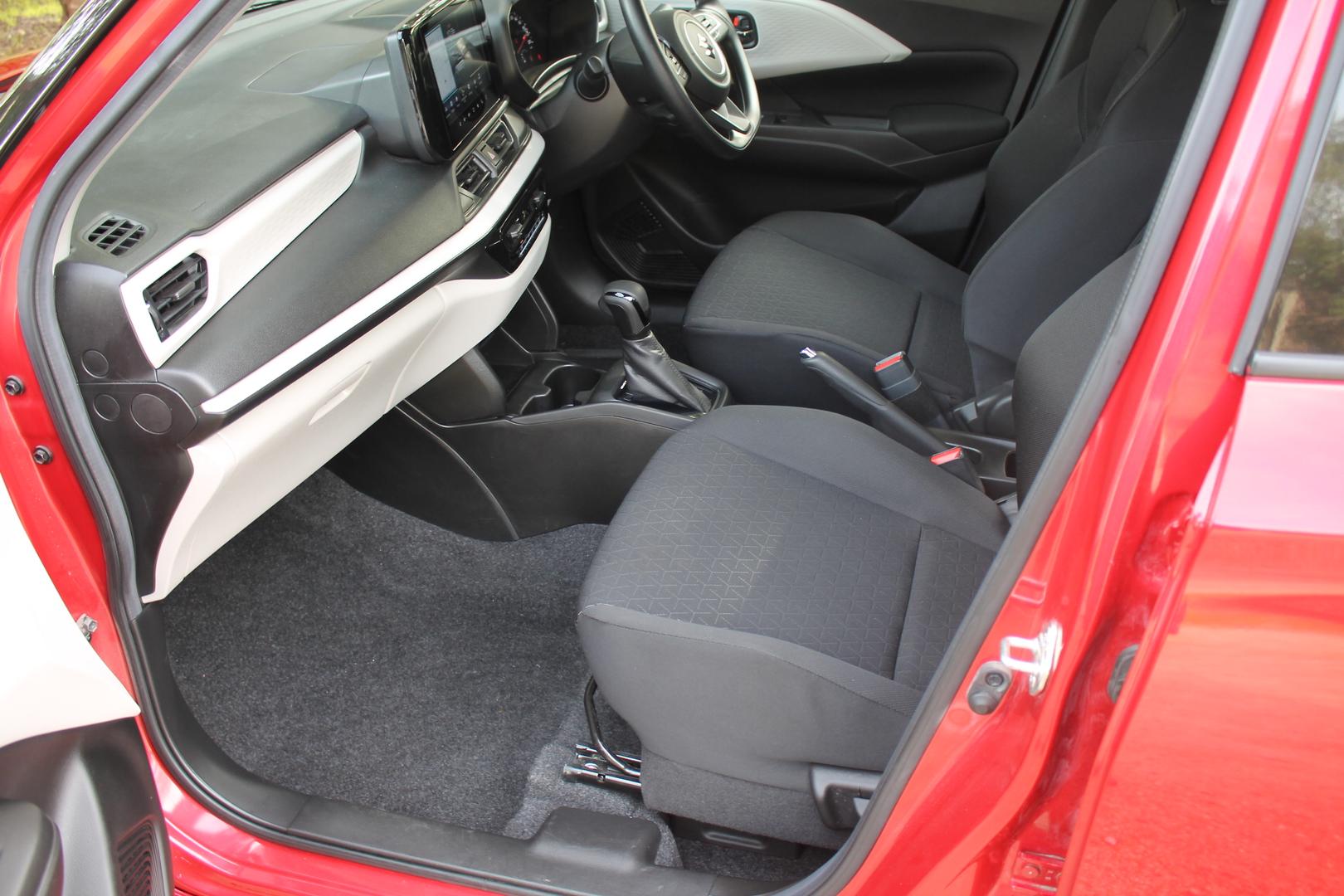 2025 Suzuki Swift Hybrid — photo 17