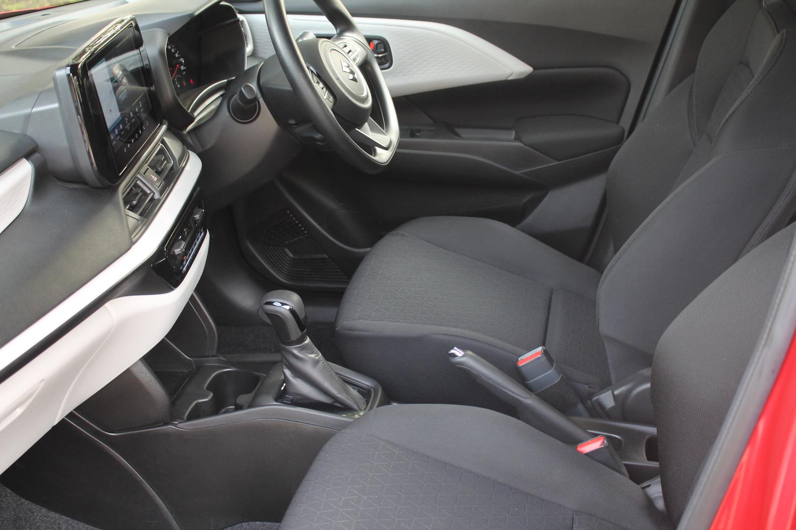 2025 Suzuki Swift Hybrid — photo 18