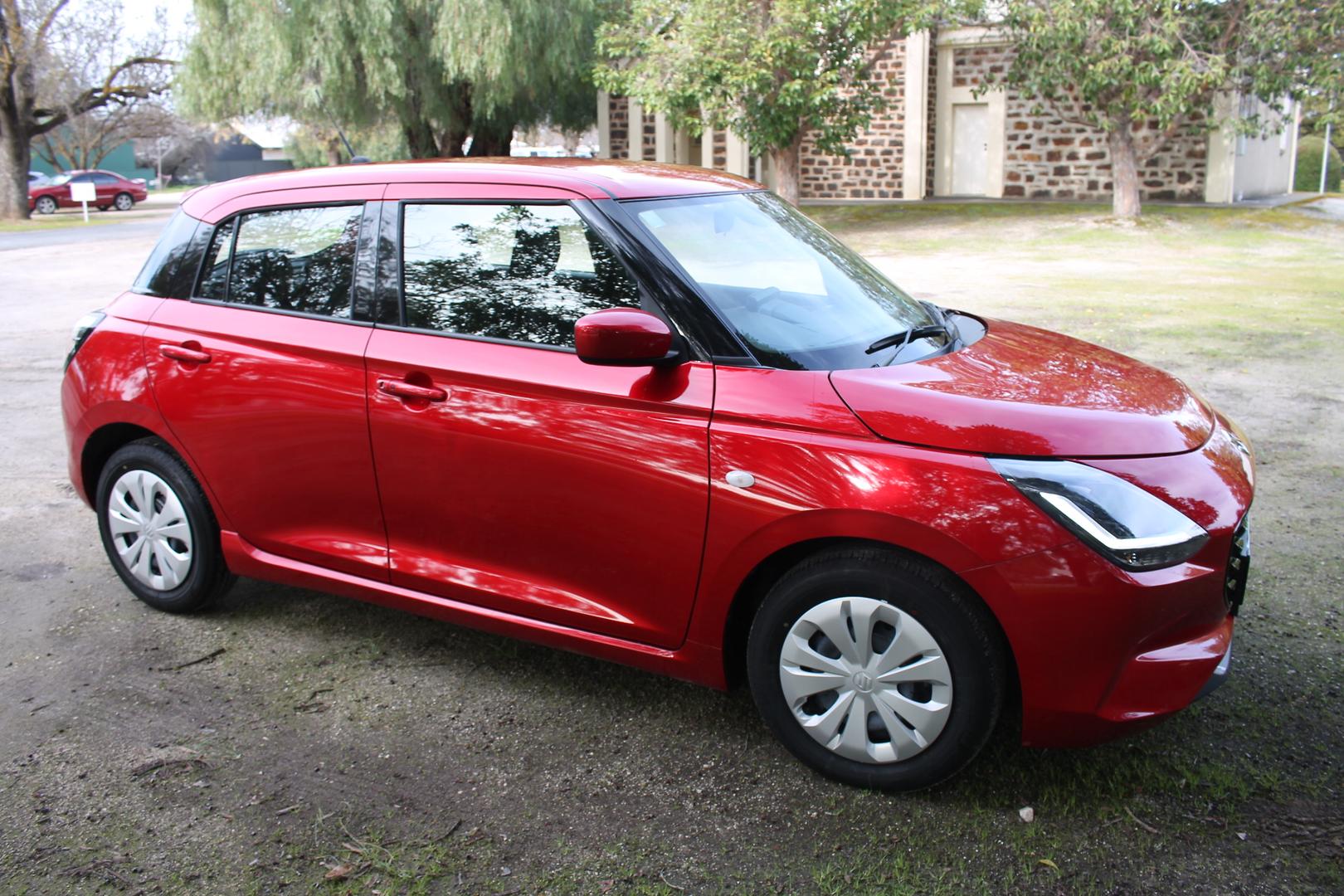 2025 Suzuki Swift Hybrid — photo 3