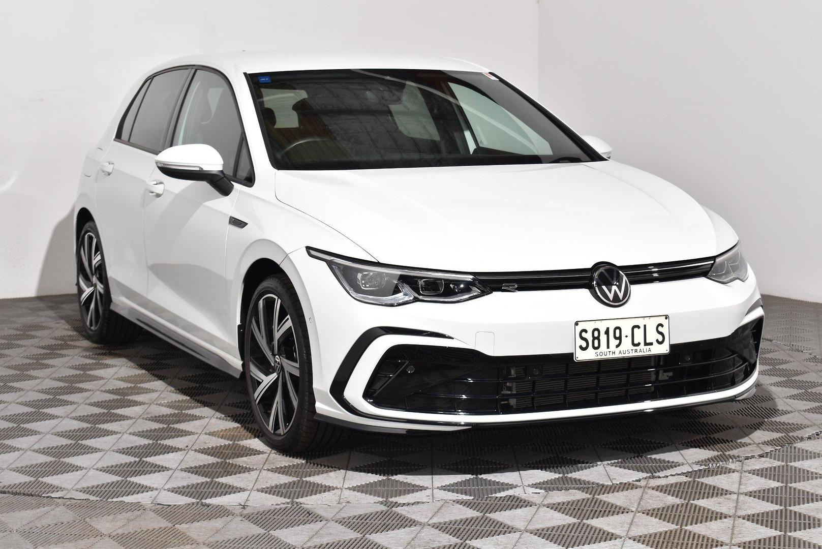 2022 Volkswagen Golf 110TSI RLine — photo 1