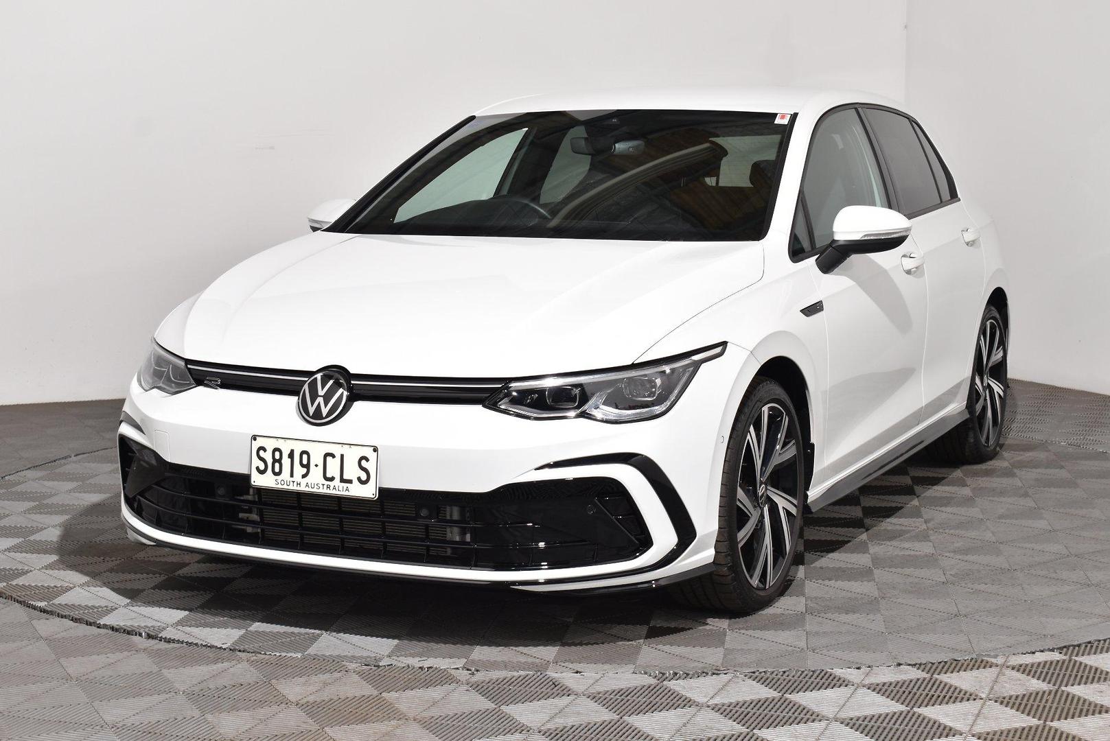 2022 Volkswagen Golf 110TSI RLine — photo 13