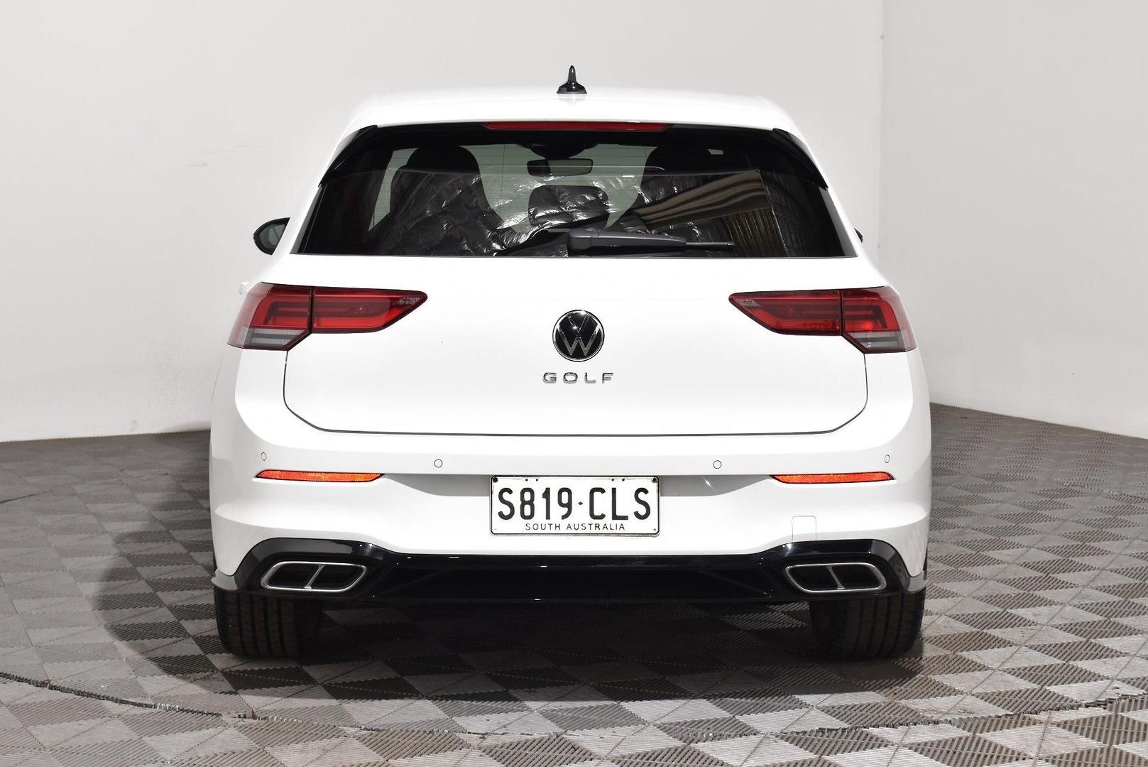 2022 Volkswagen Golf 110TSI RLine — photo 4