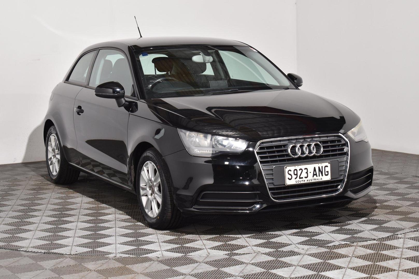 2011 Audi A1 Attraction — photo 1