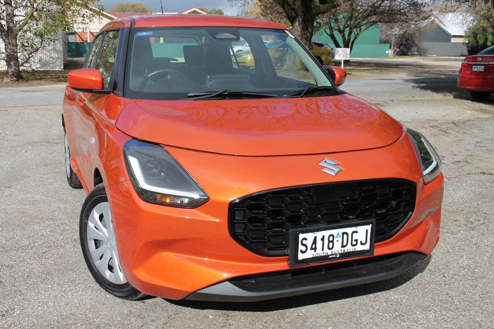2025 Suzuki Swift Hybrid — photo 1