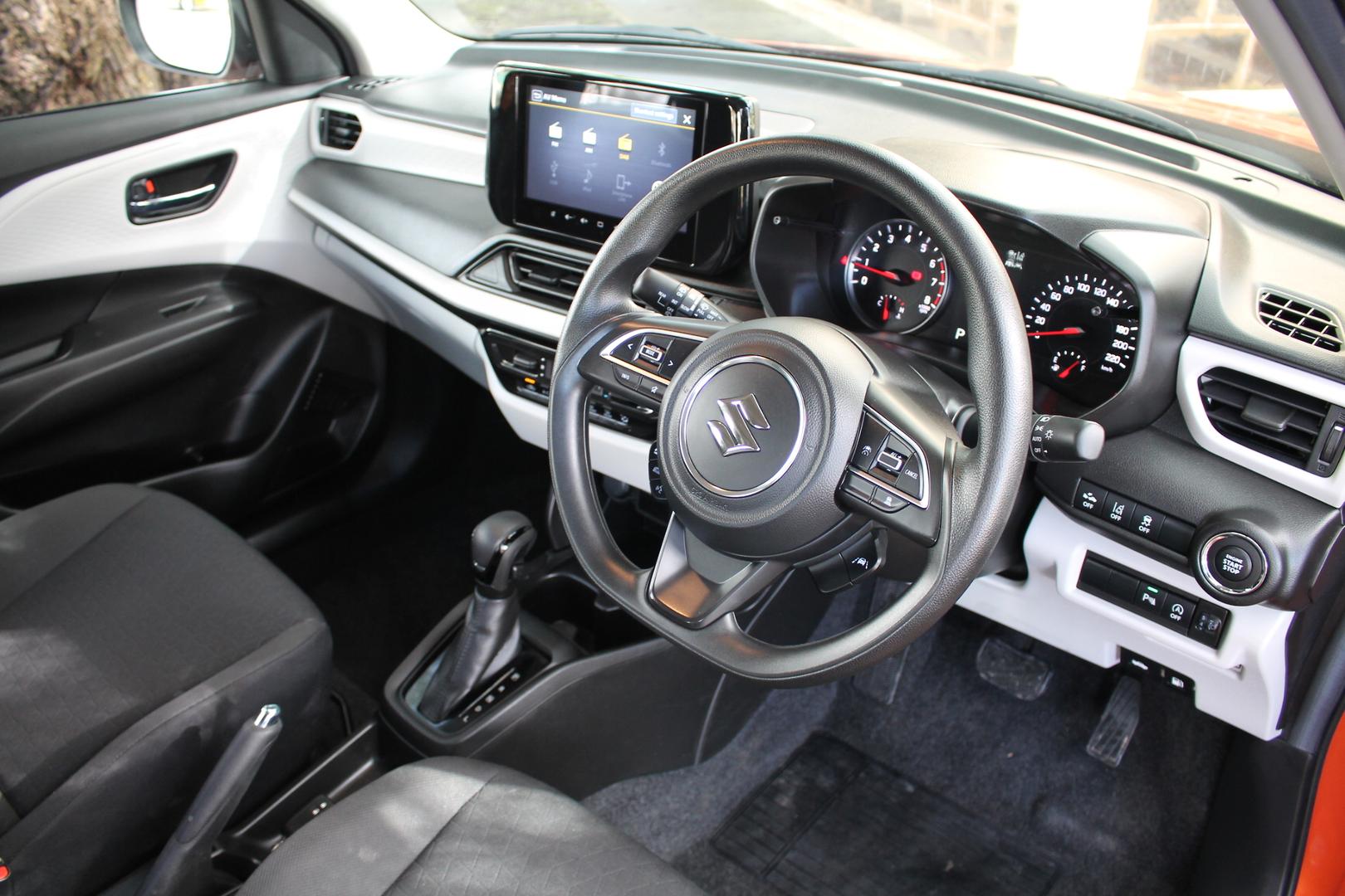 2025 Suzuki Swift Hybrid — photo 10