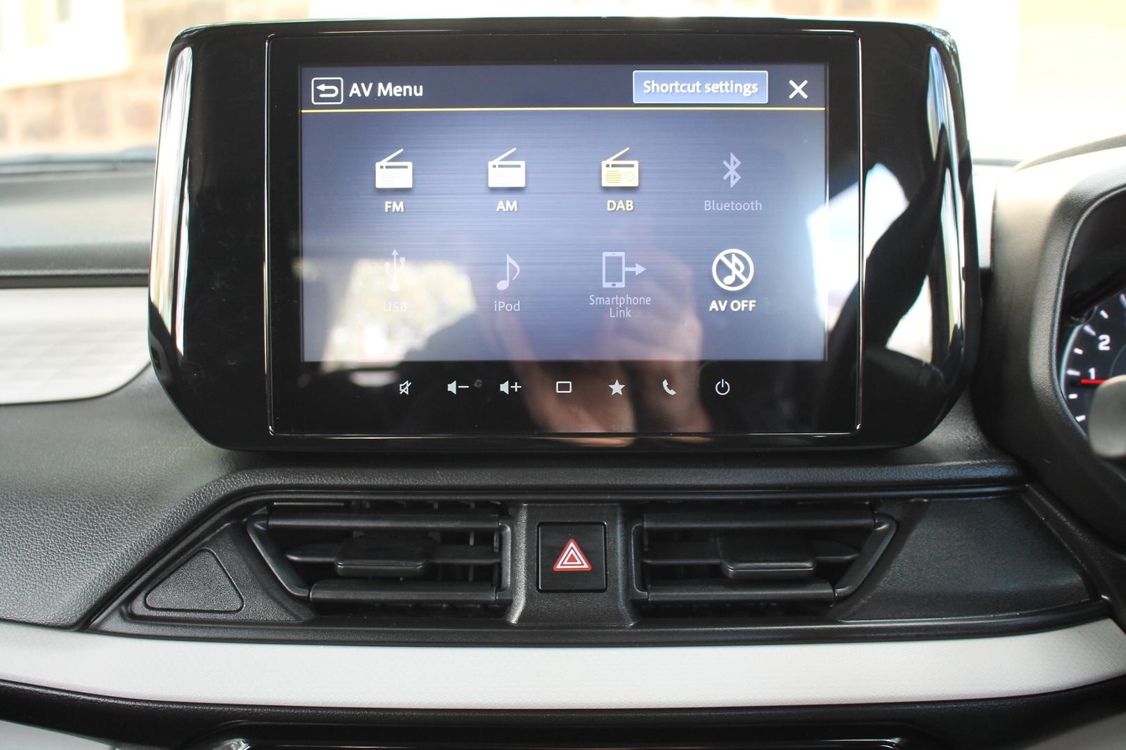 2025 Suzuki Swift Hybrid — photo 12