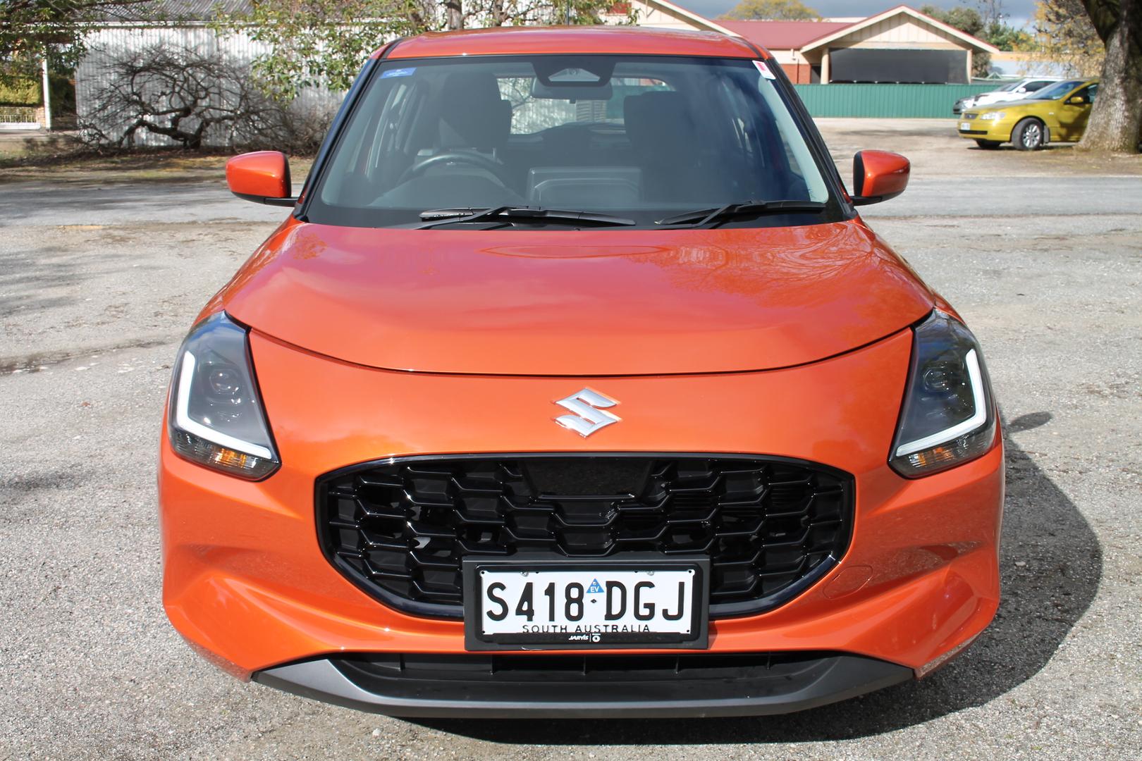 2025 Suzuki Swift Hybrid — photo 2