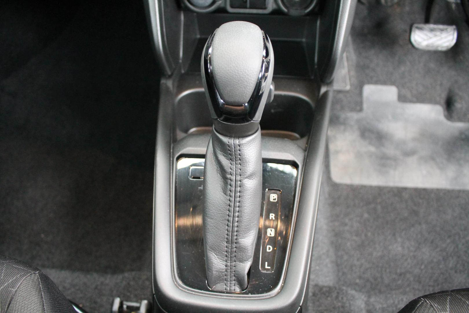 2025 Suzuki Swift Hybrid — photo 12