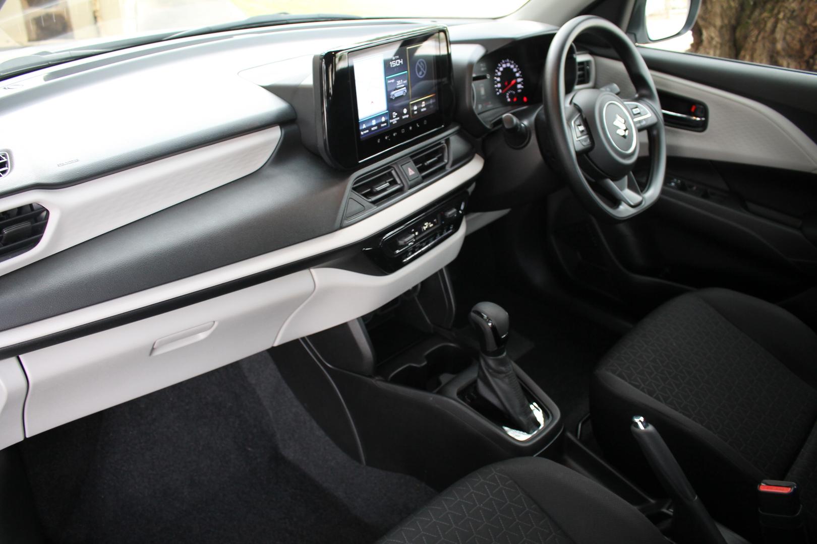 2025 Suzuki Swift Hybrid — photo 15