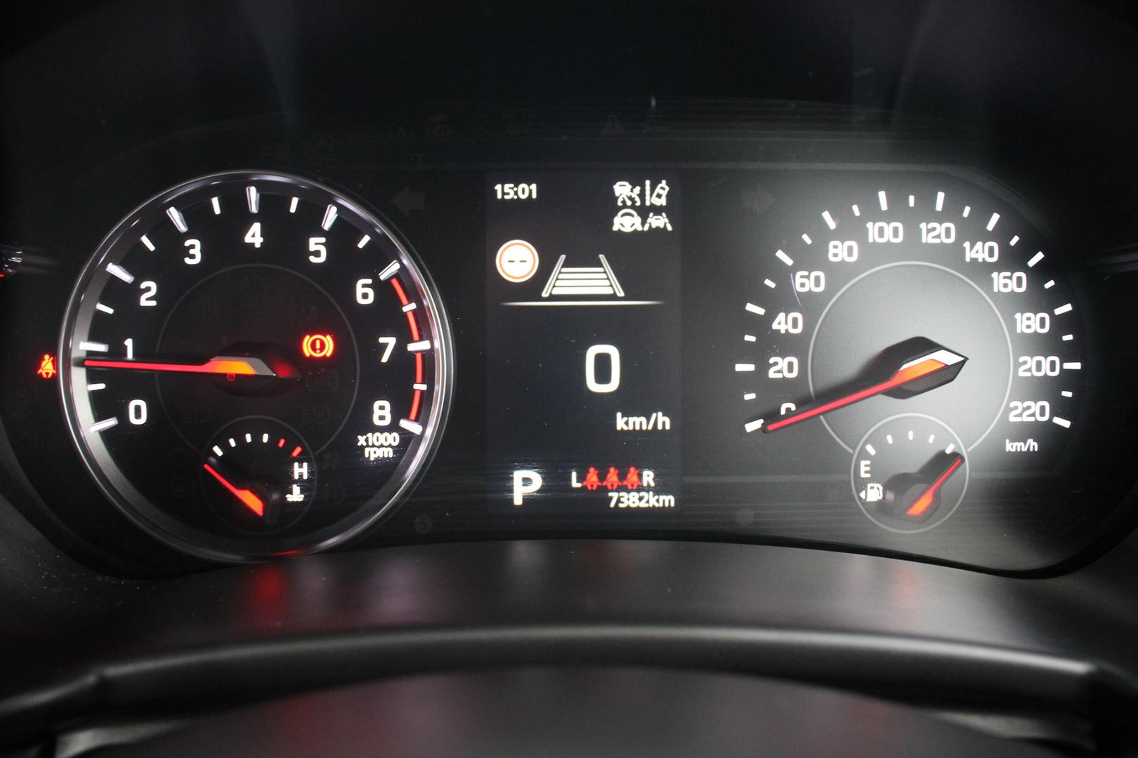 2025 Suzuki Swift Hybrid — photo 8