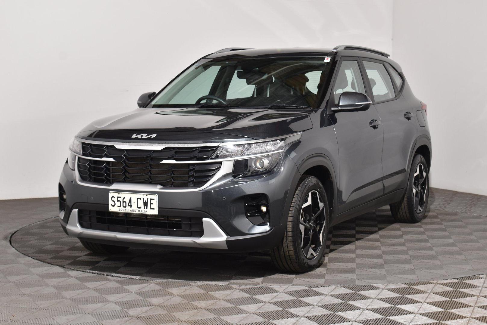 2023 Kia Seltos Sport — photo 13