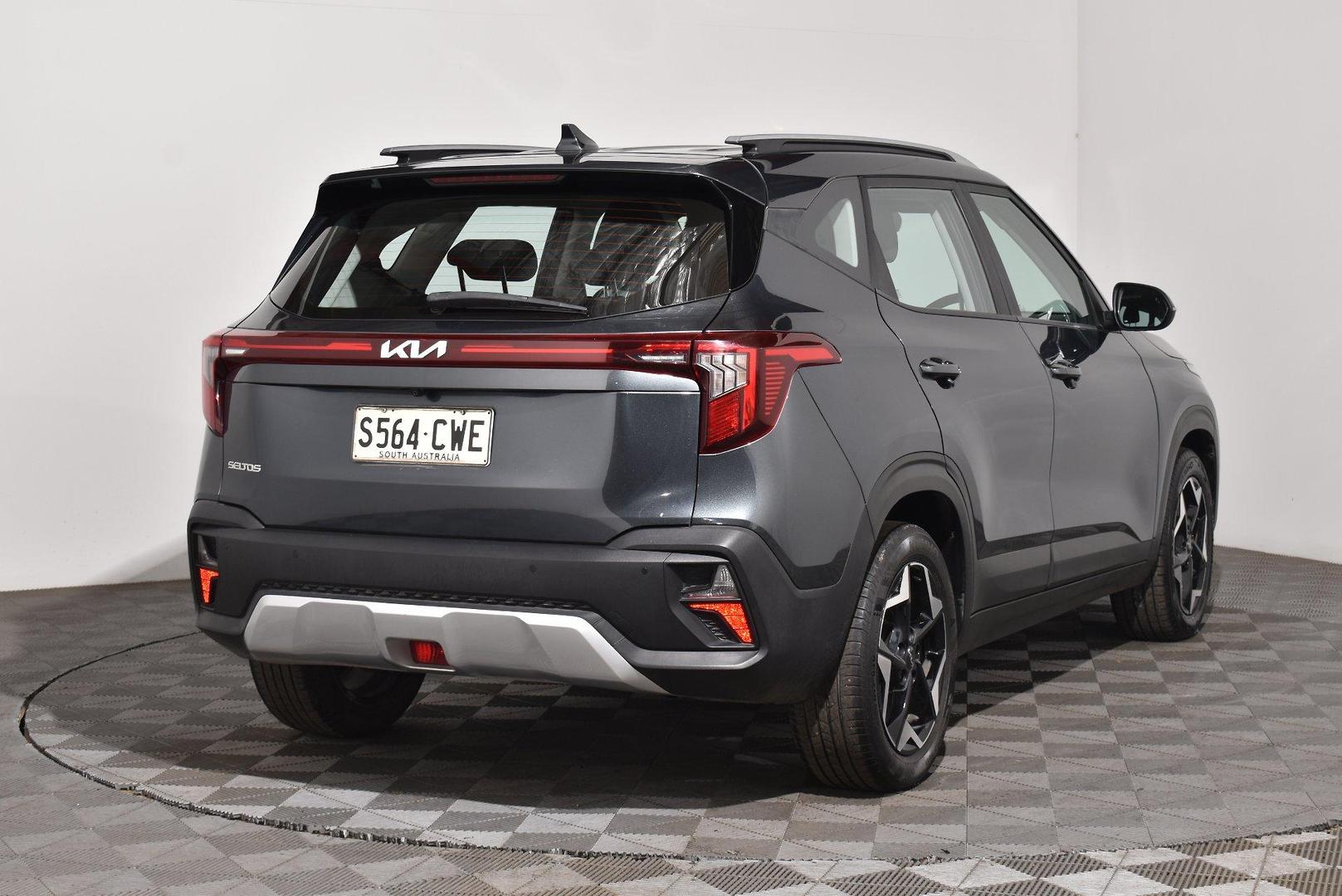 2023 Kia Seltos Sport — photo 14