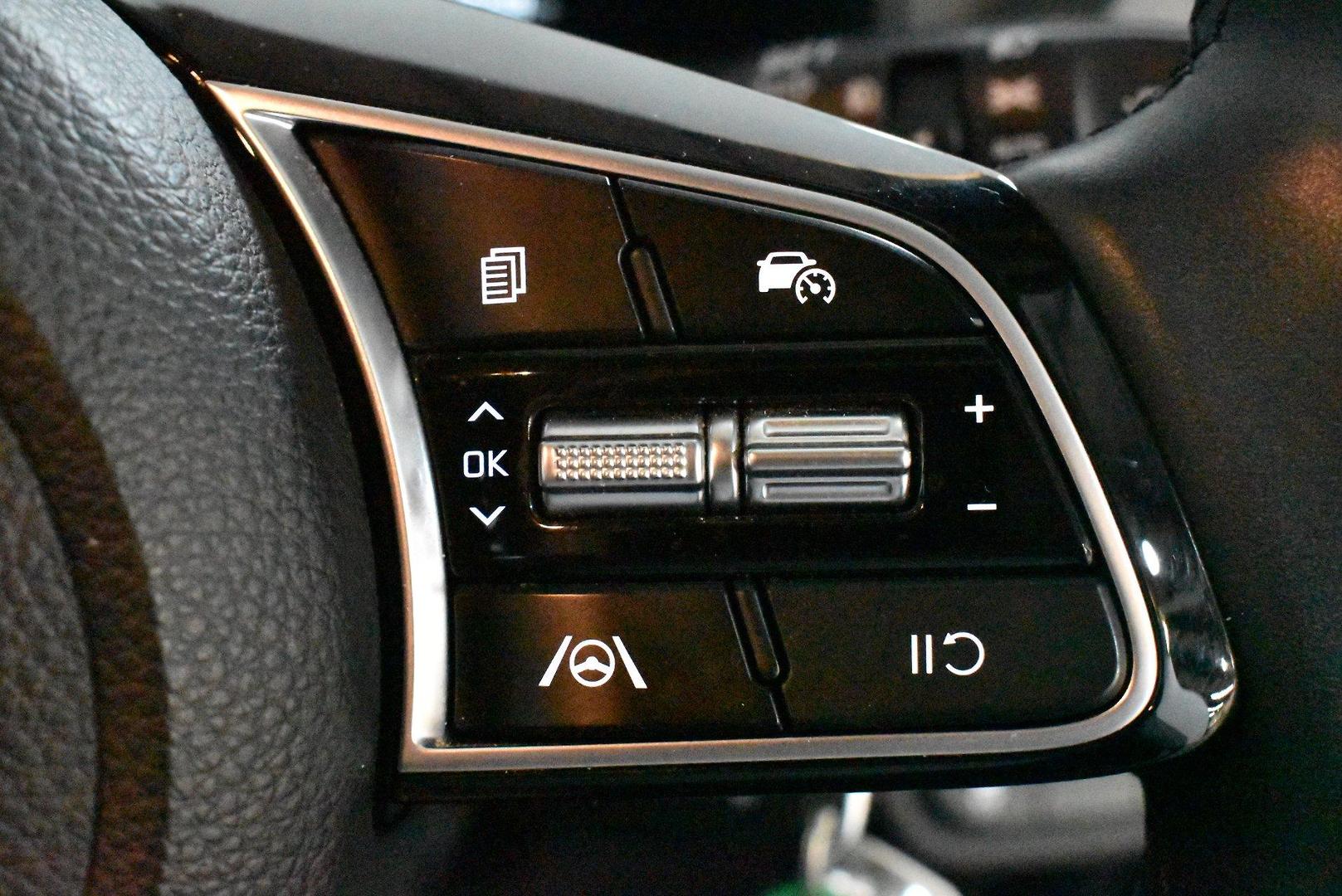 2023 Kia Seltos Sport — photo 22