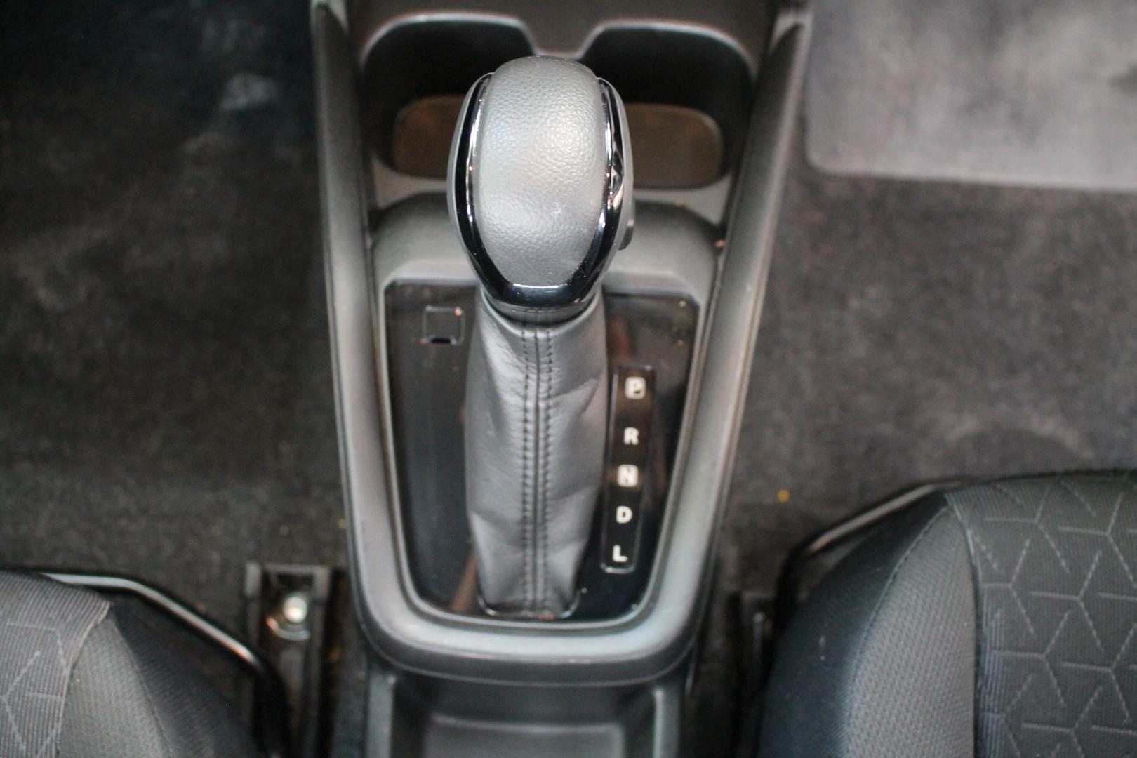 2025 Suzuki Swift Hybrid — photo 11