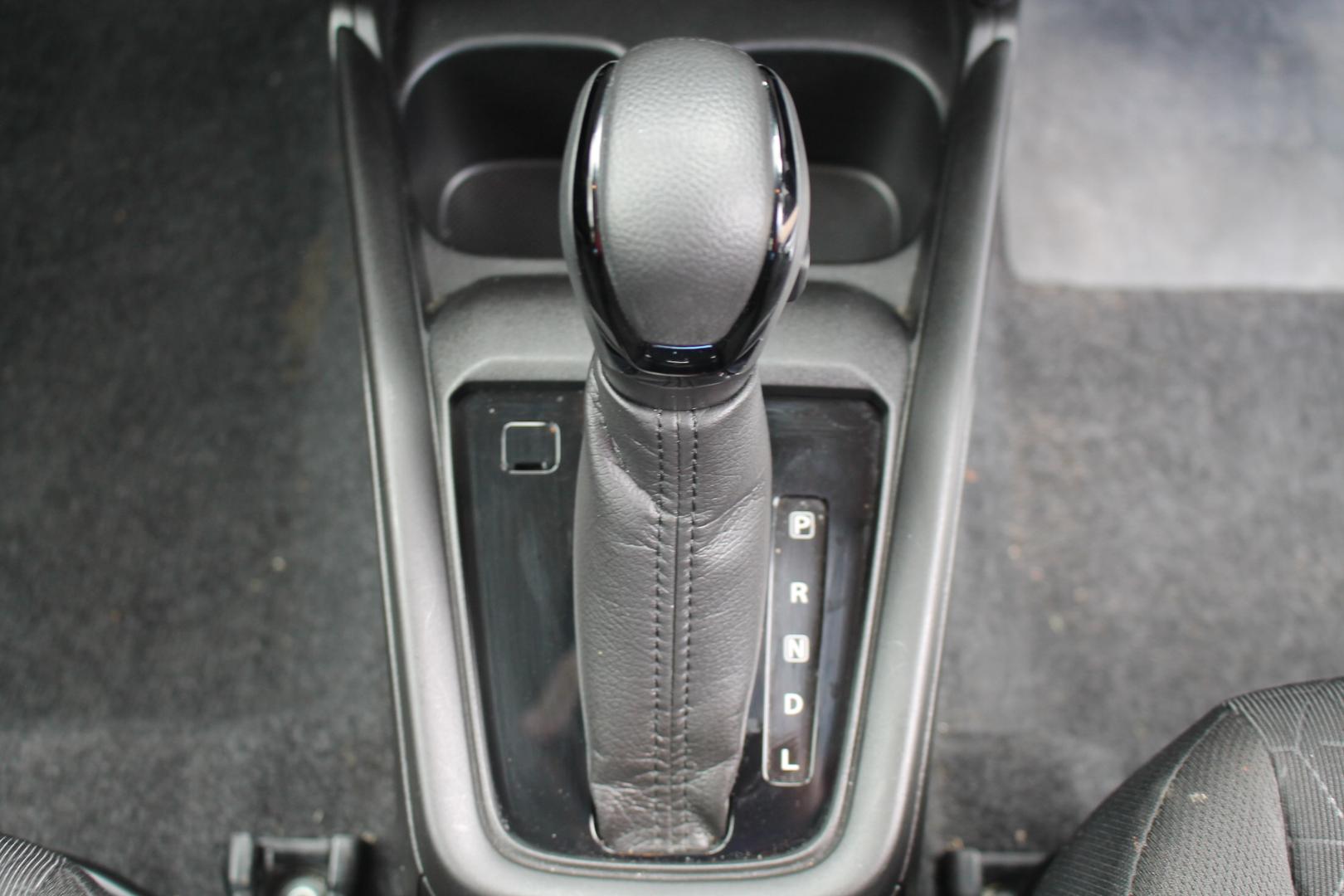 2025 Suzuki Swift Hybrid — photo 13