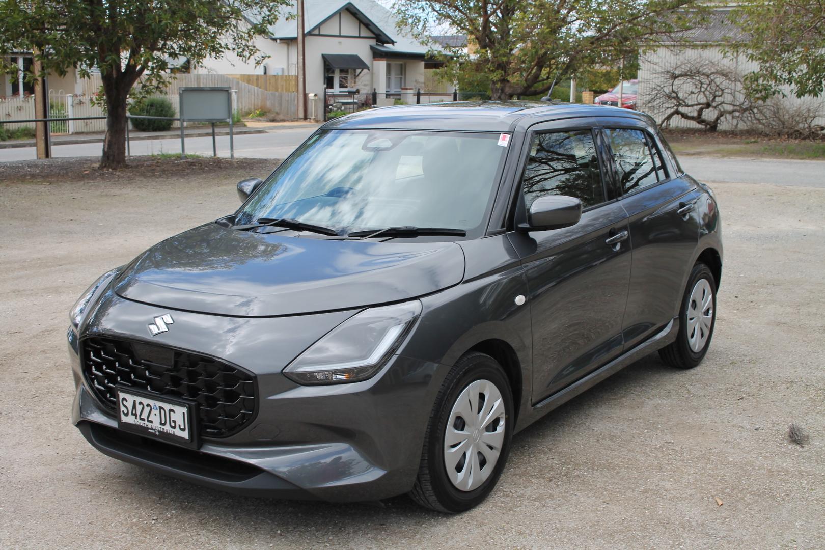 2025 Suzuki Swift Hybrid — photo 2