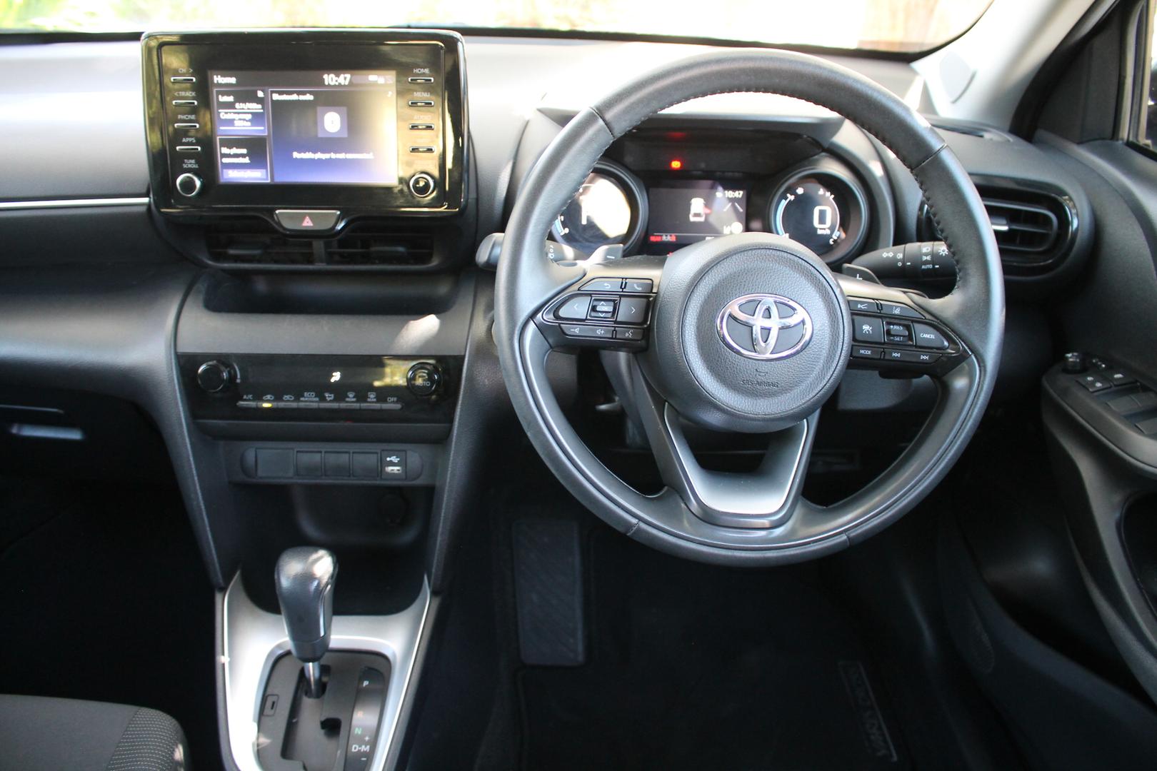 2021 Toyota Yaris Cross GX — photo 13 of 22