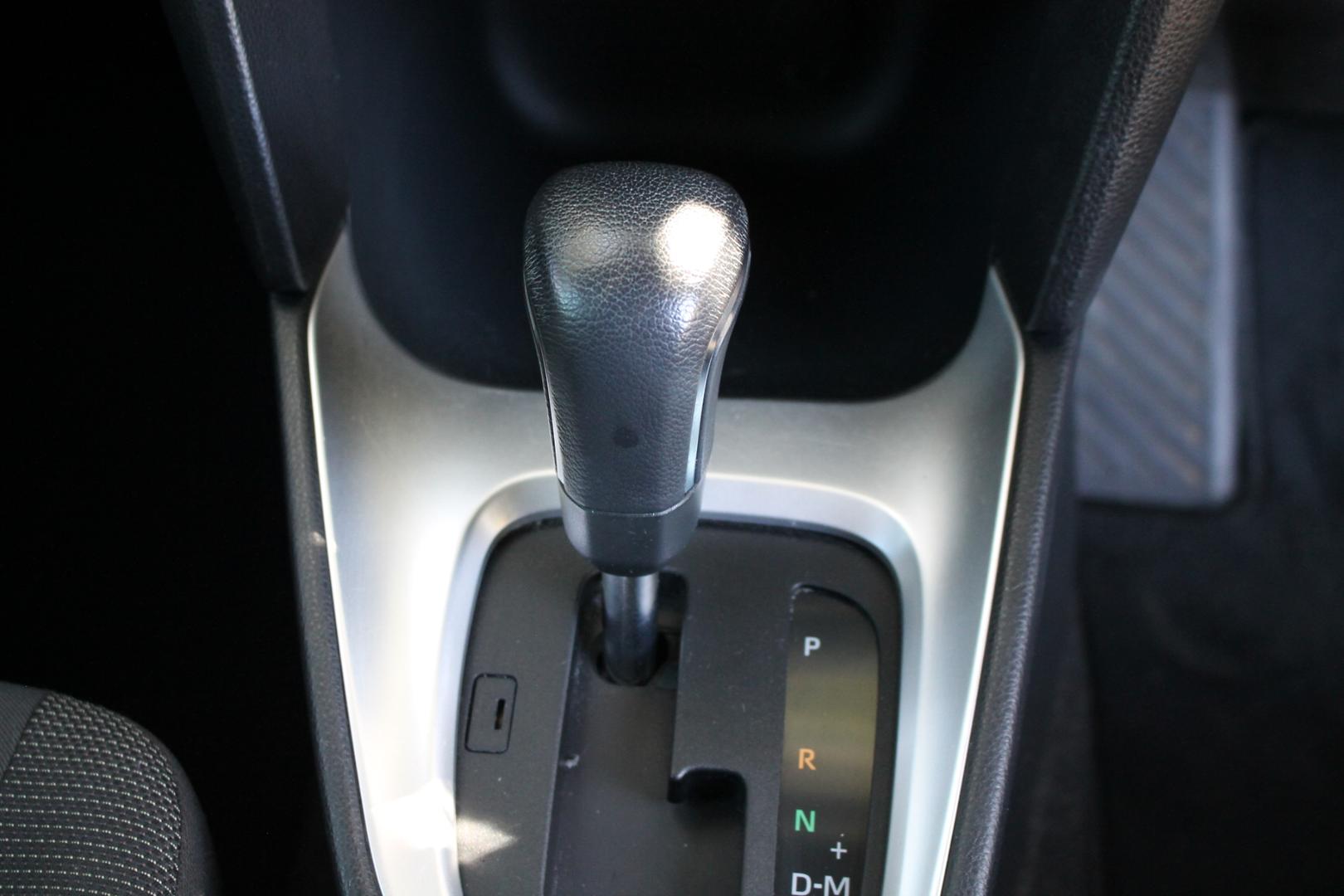 2021 Toyota Yaris Cross GX — photo 14 of 22
