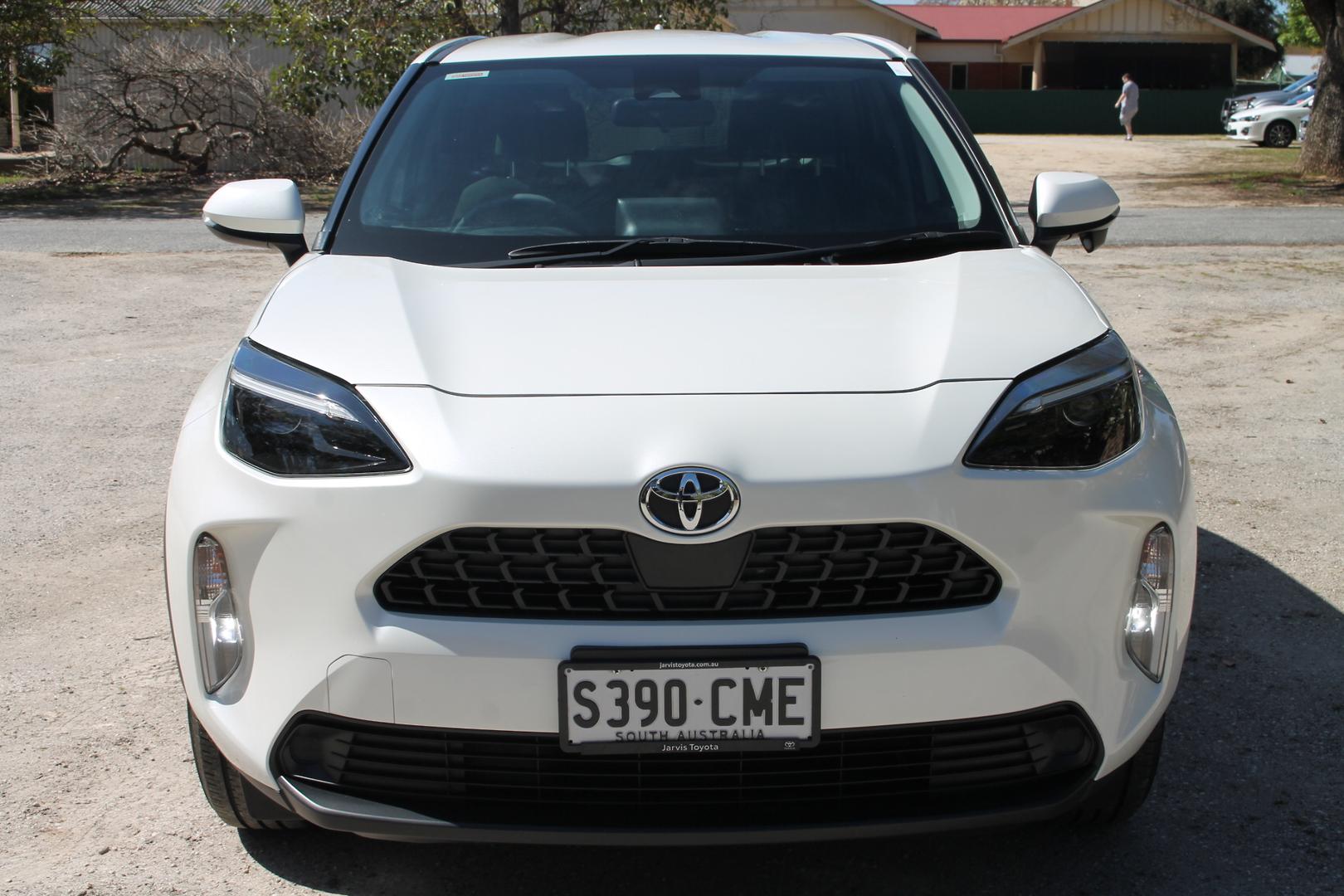 2021 Toyota Yaris Cross GX — photo 2 of 22