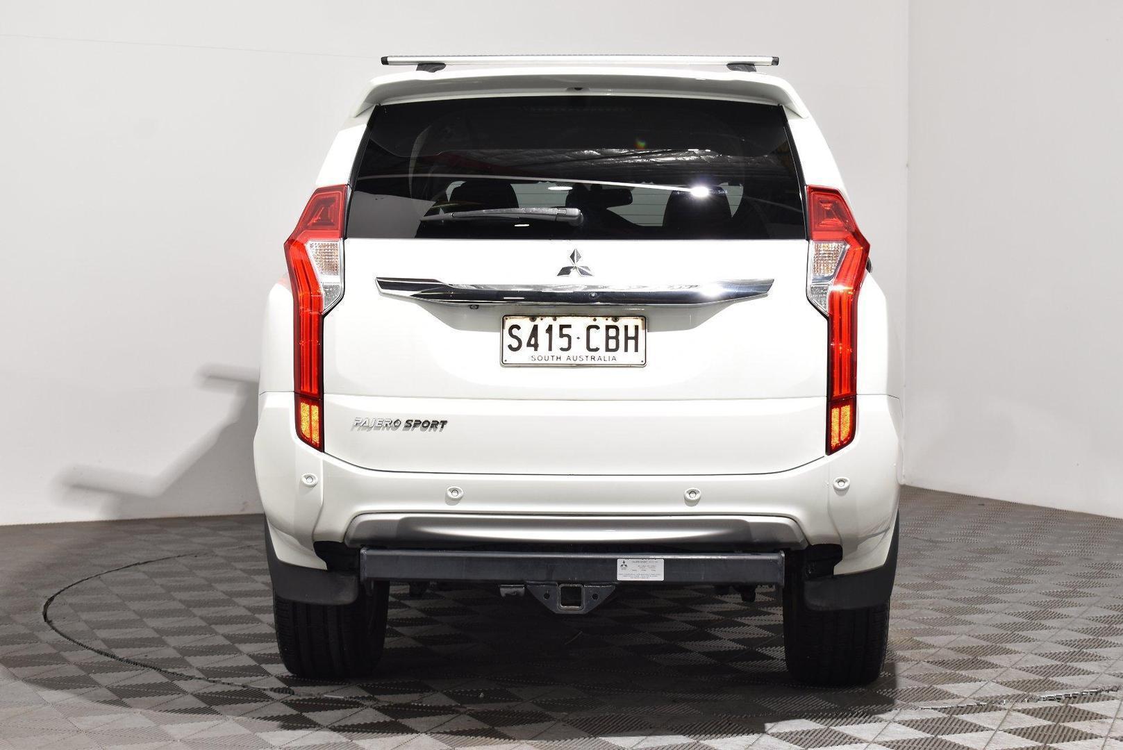 2018 Mitsubishi Pajero Sport GLS — photo 4