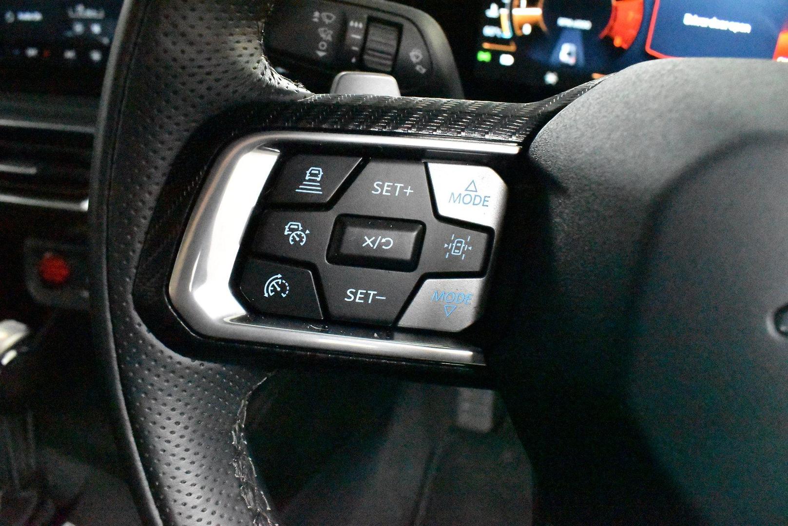2025 Ford Mustang Ecoboost — photo 20