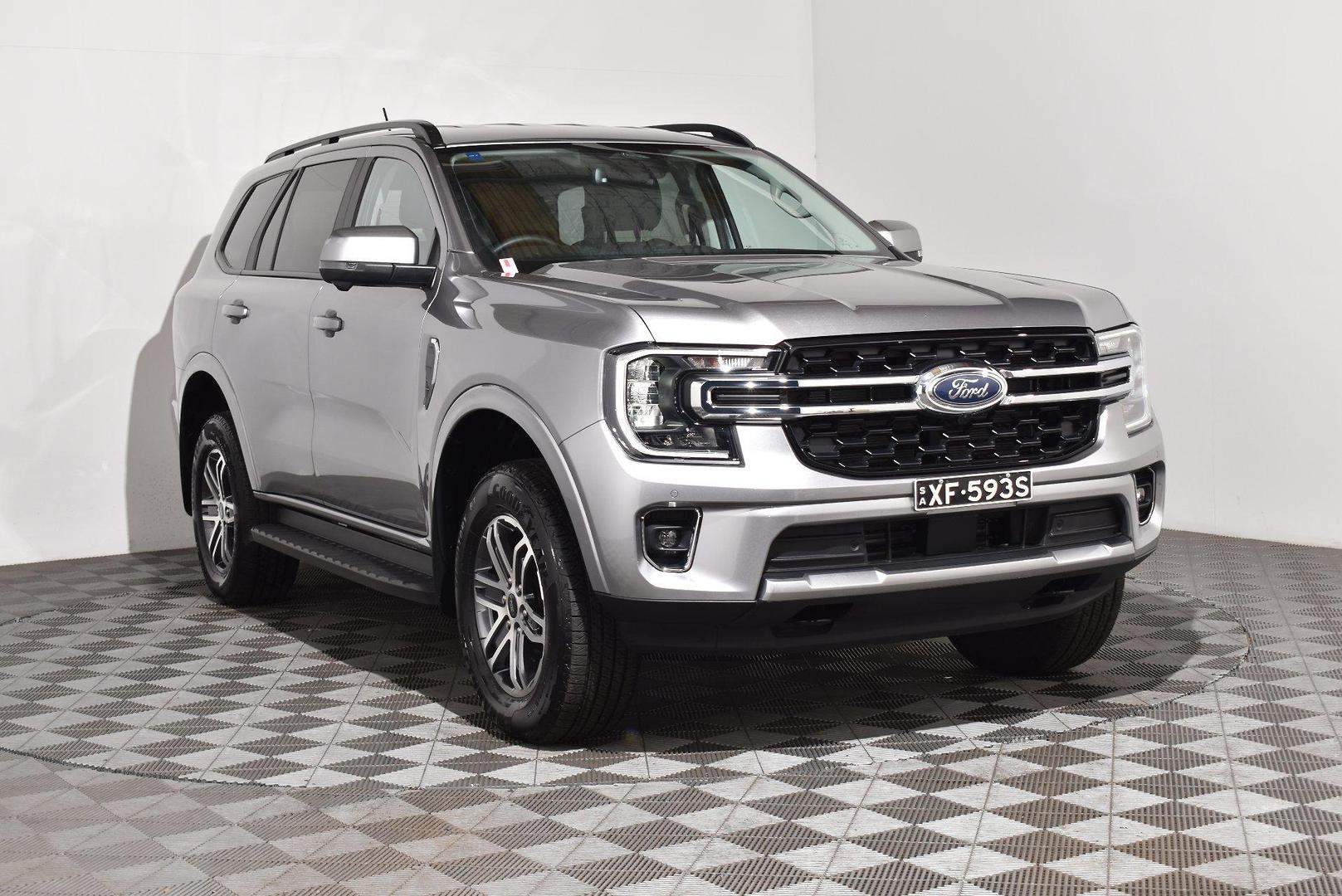 2025 Ford Everest Trend — photo 1
