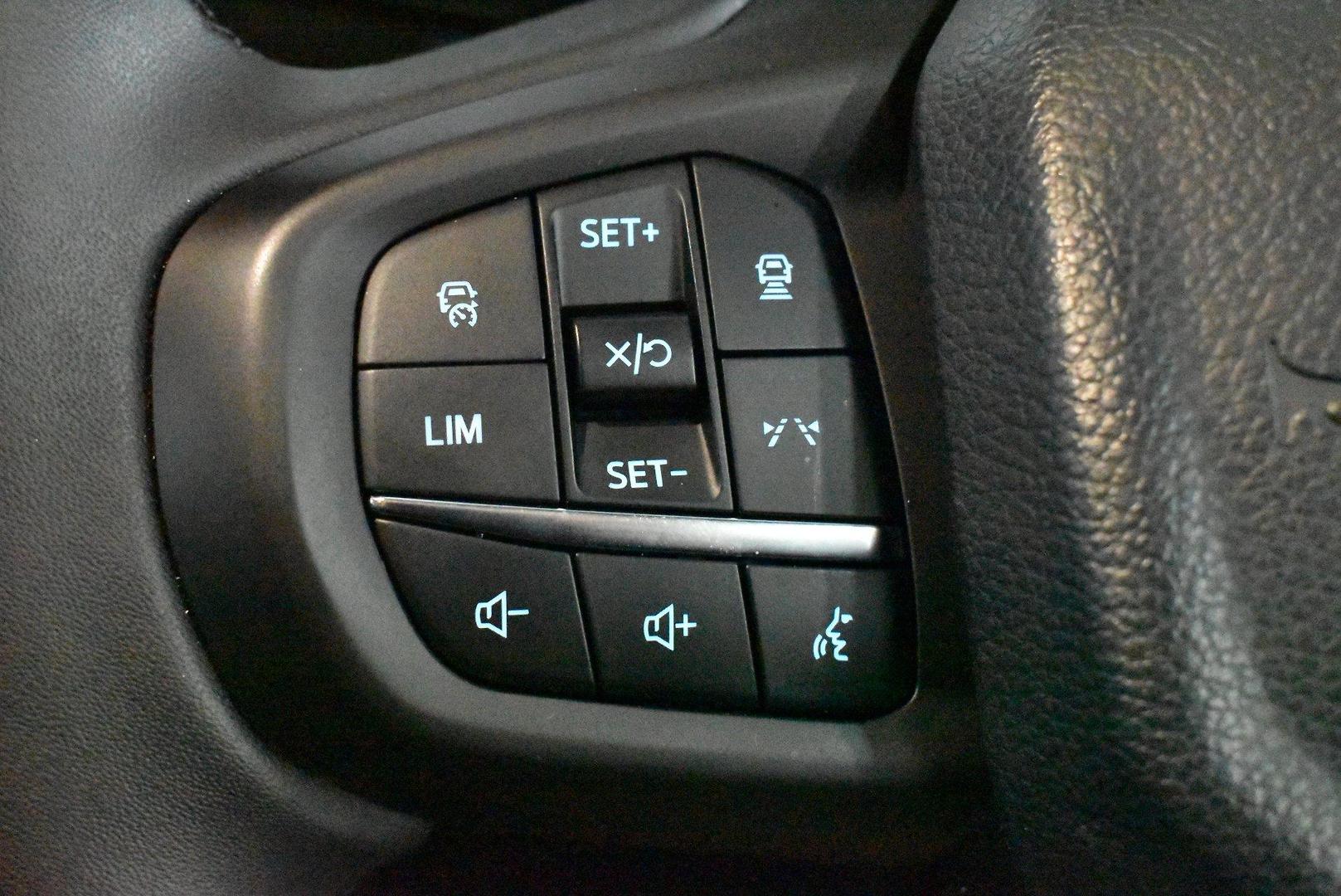 2025 Ford Everest Trend — photo 21