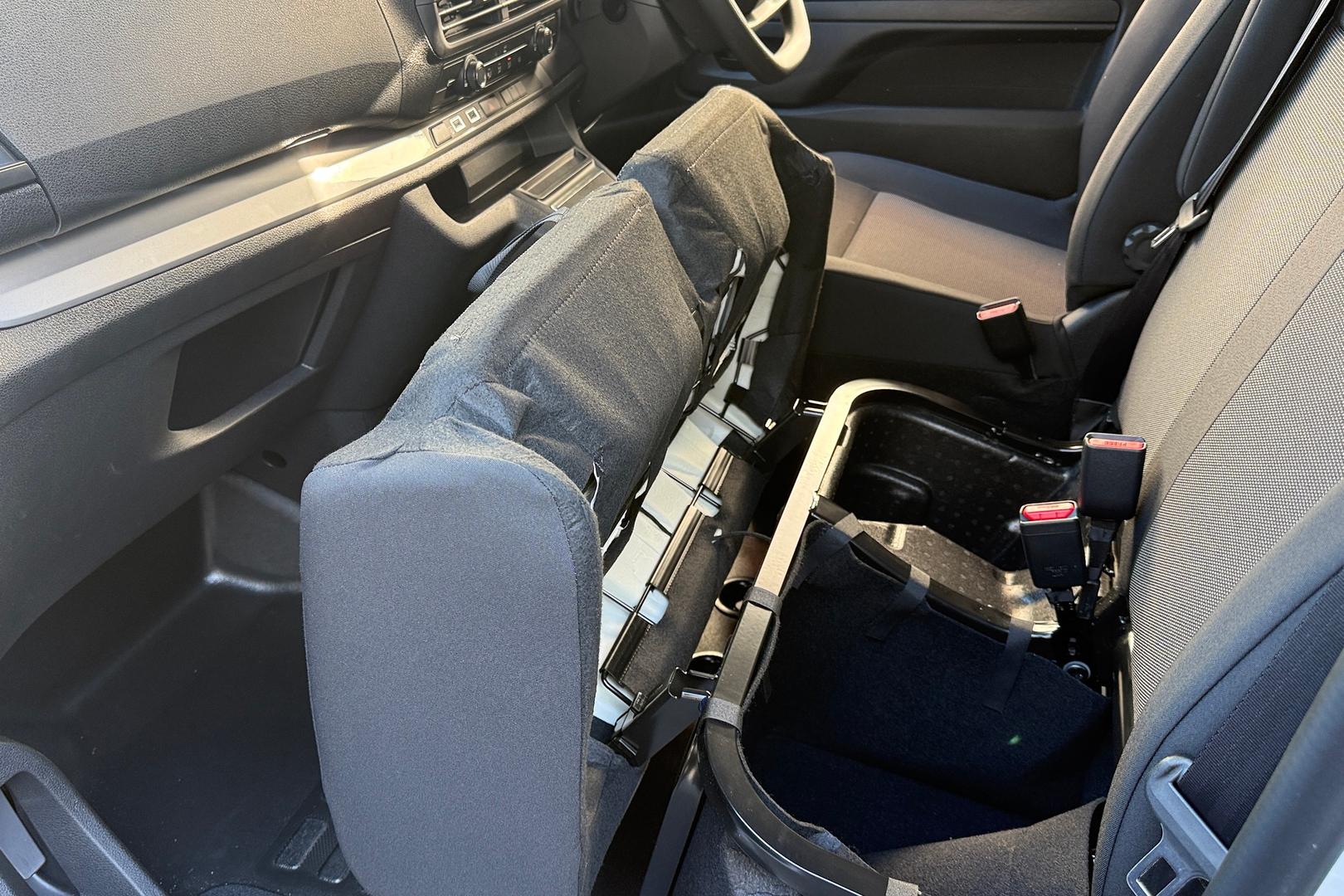 2025 Peugeot Expert Pro — photo 10
