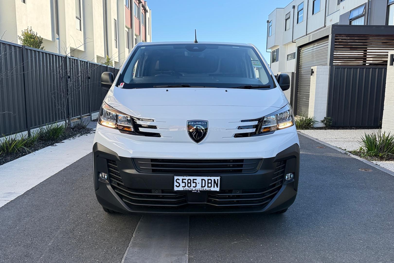 2025 Peugeot Expert Pro — photo 3