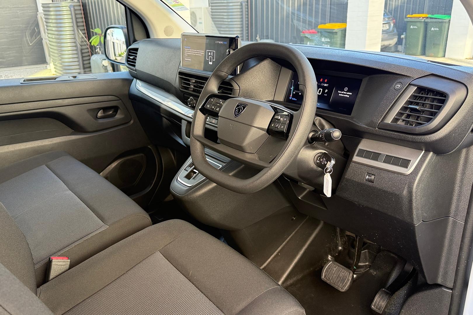 2025 Peugeot Expert Pro — photo 8