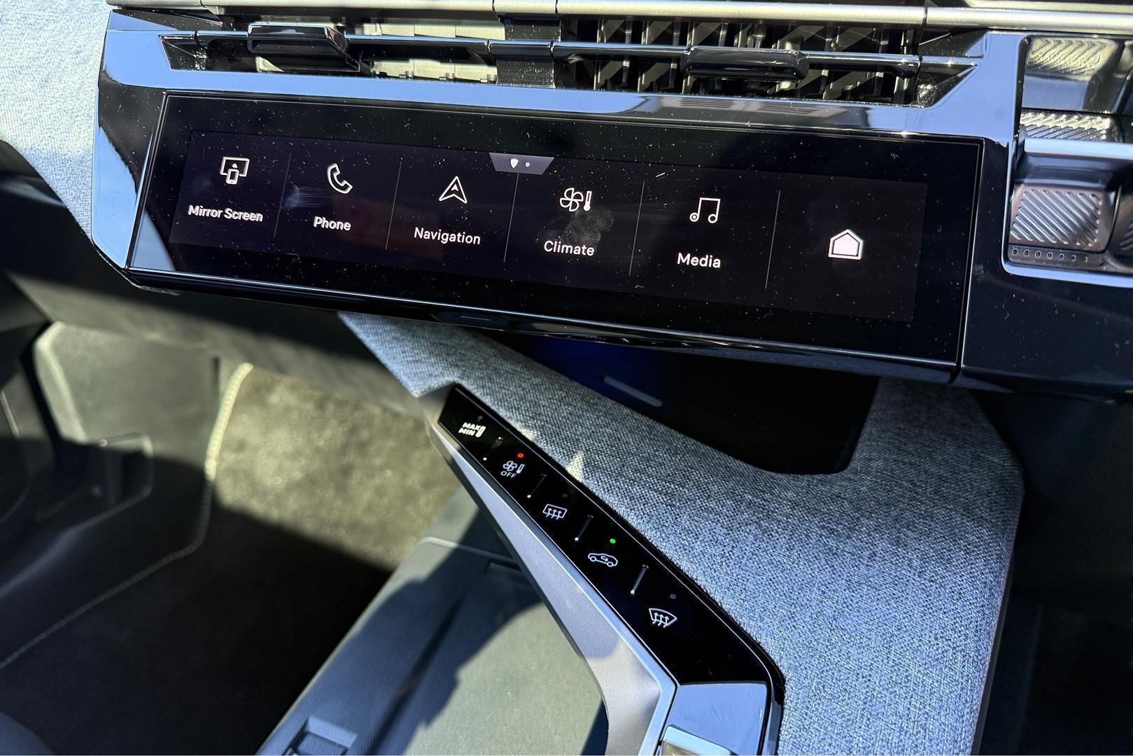 2025 Peugeot 3008 GT Premium Hybrid — photo 19