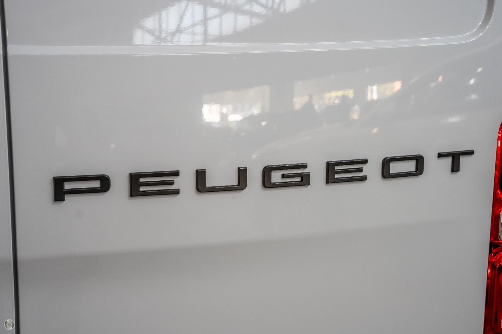 2025 Peugeot Expert Pro — photo 10
