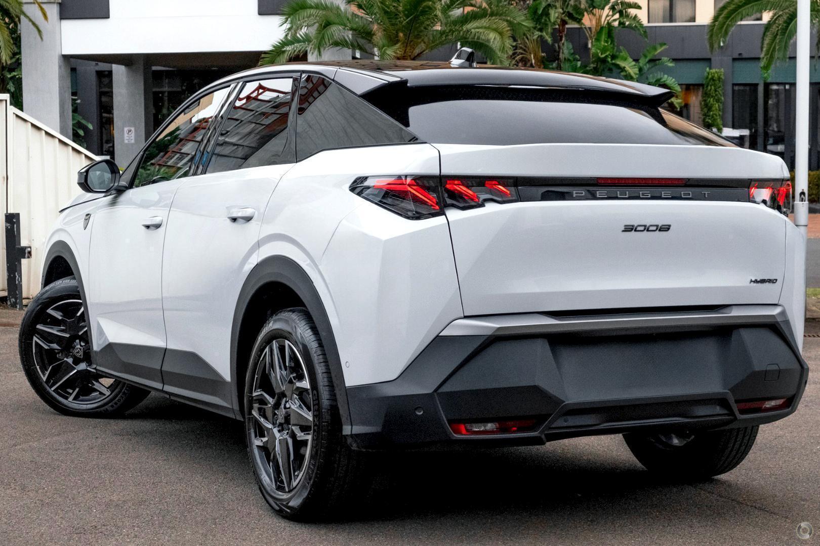 2025 Peugeot 3008 GT Premium Hybrid — photo 4
