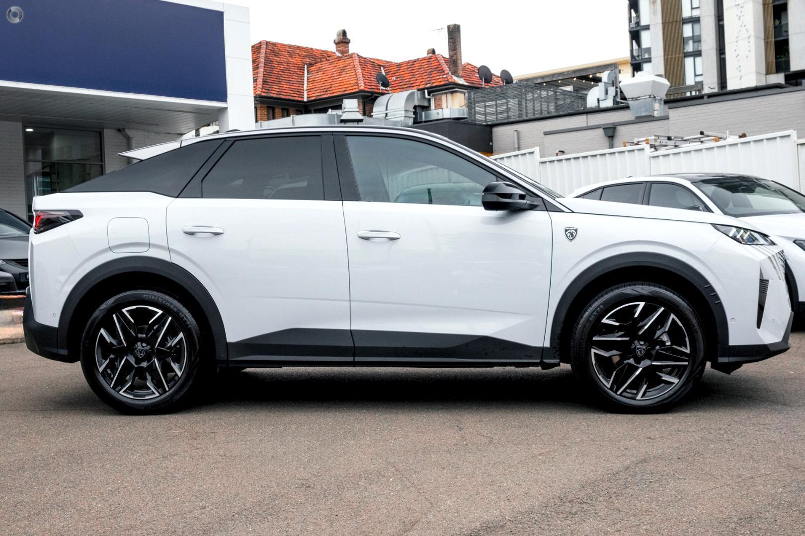 2025 Peugeot 3008 GT Premium Hybrid — photo 5