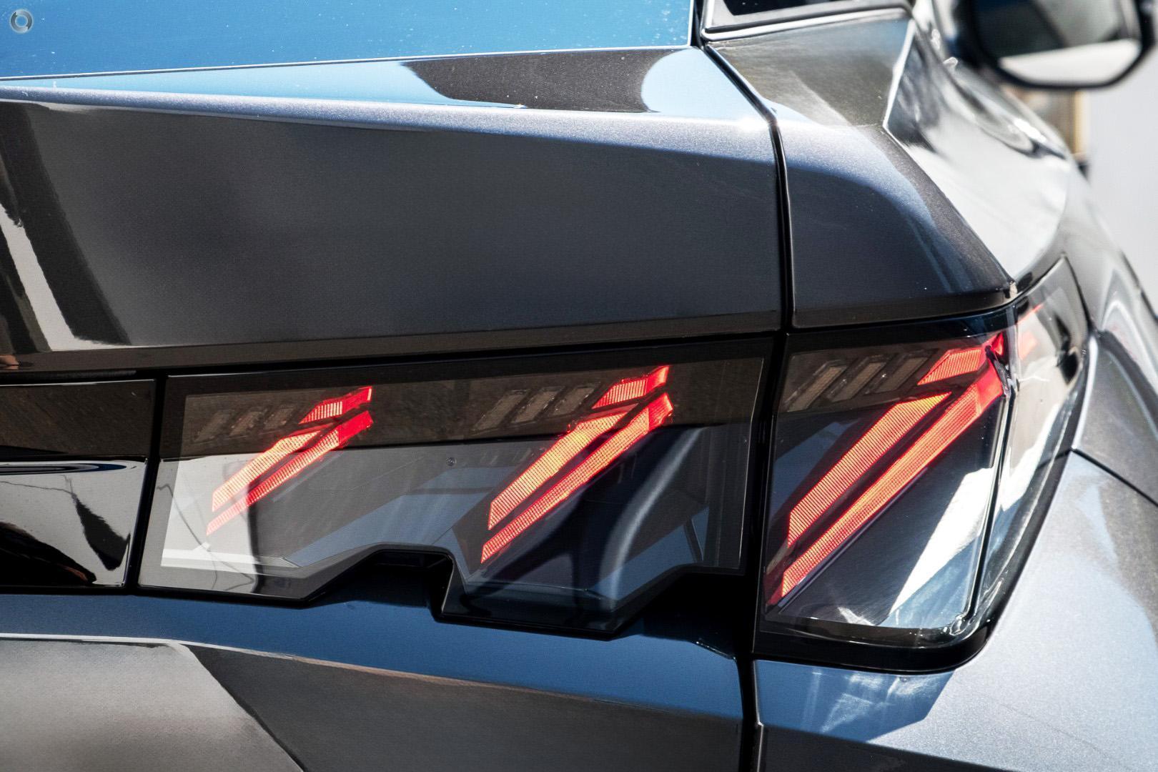 2025 Peugeot 3008 GT Premium Hybrid — photo 11