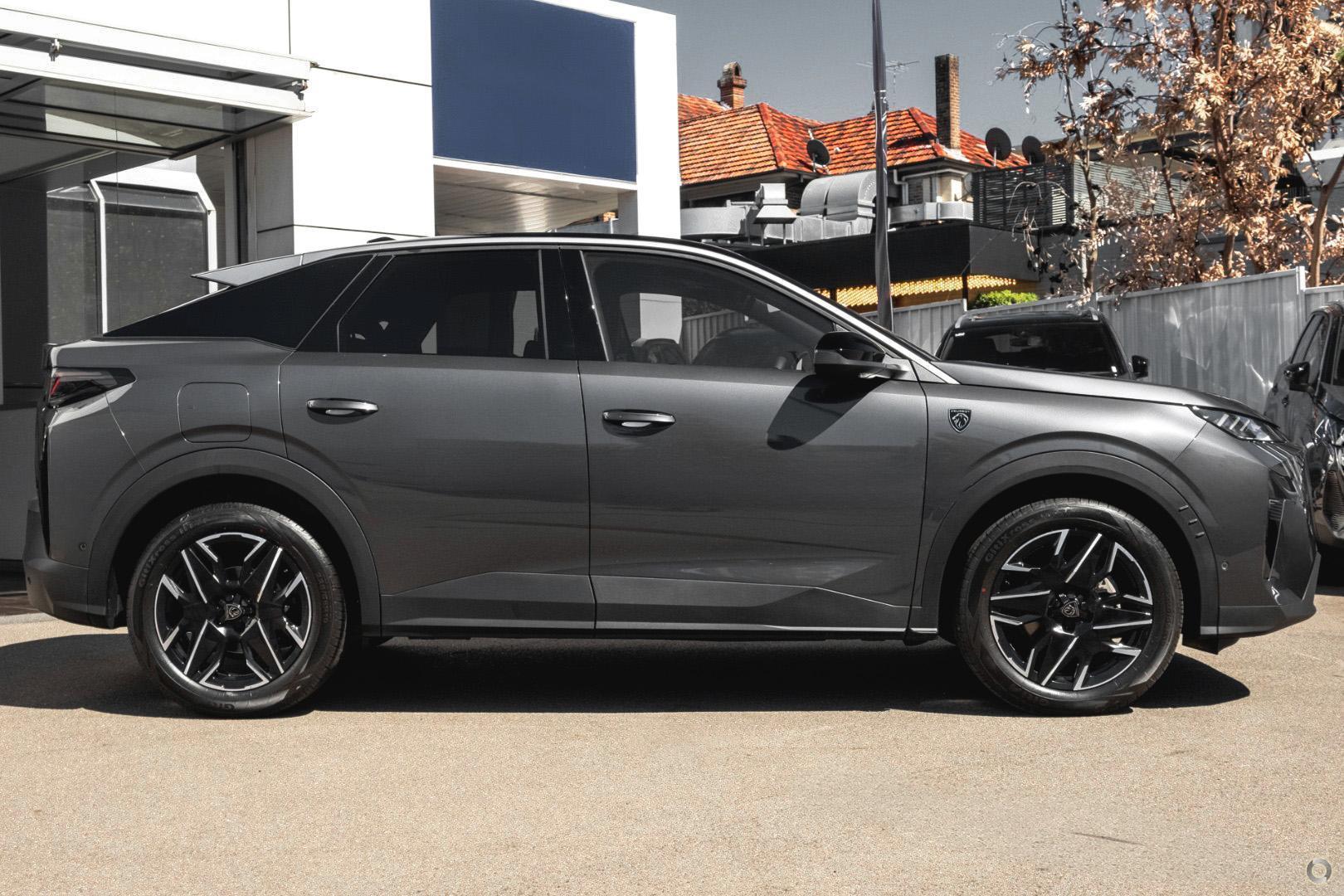 2025 Peugeot 3008 GT Premium Hybrid — photo 5