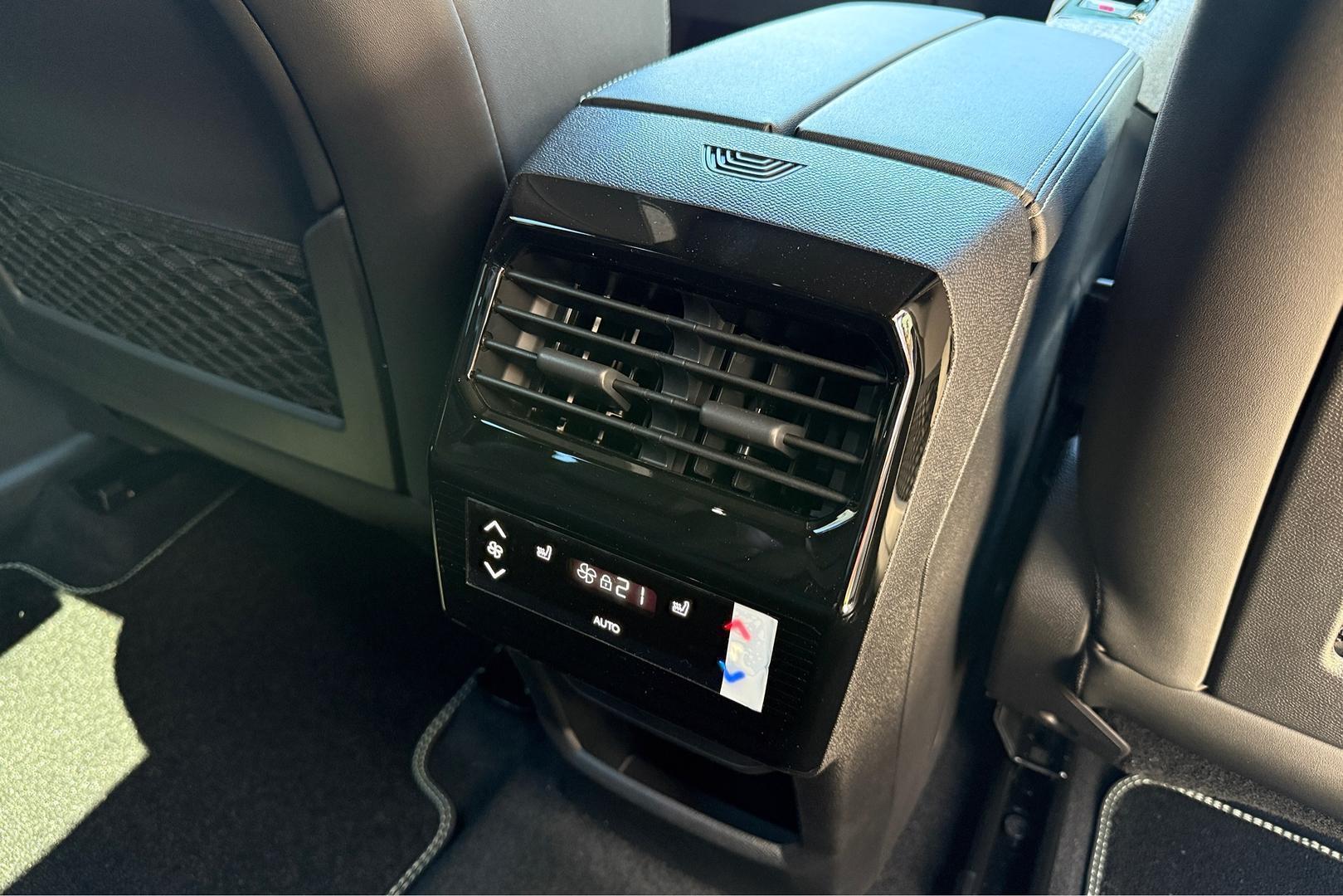 2025 Peugeot 5008 GT Premium Hybrid — photo 18