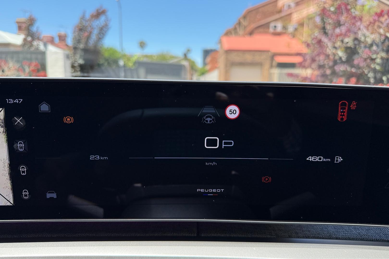 2025 Peugeot 5008 GT Premium Hybrid — photo 28