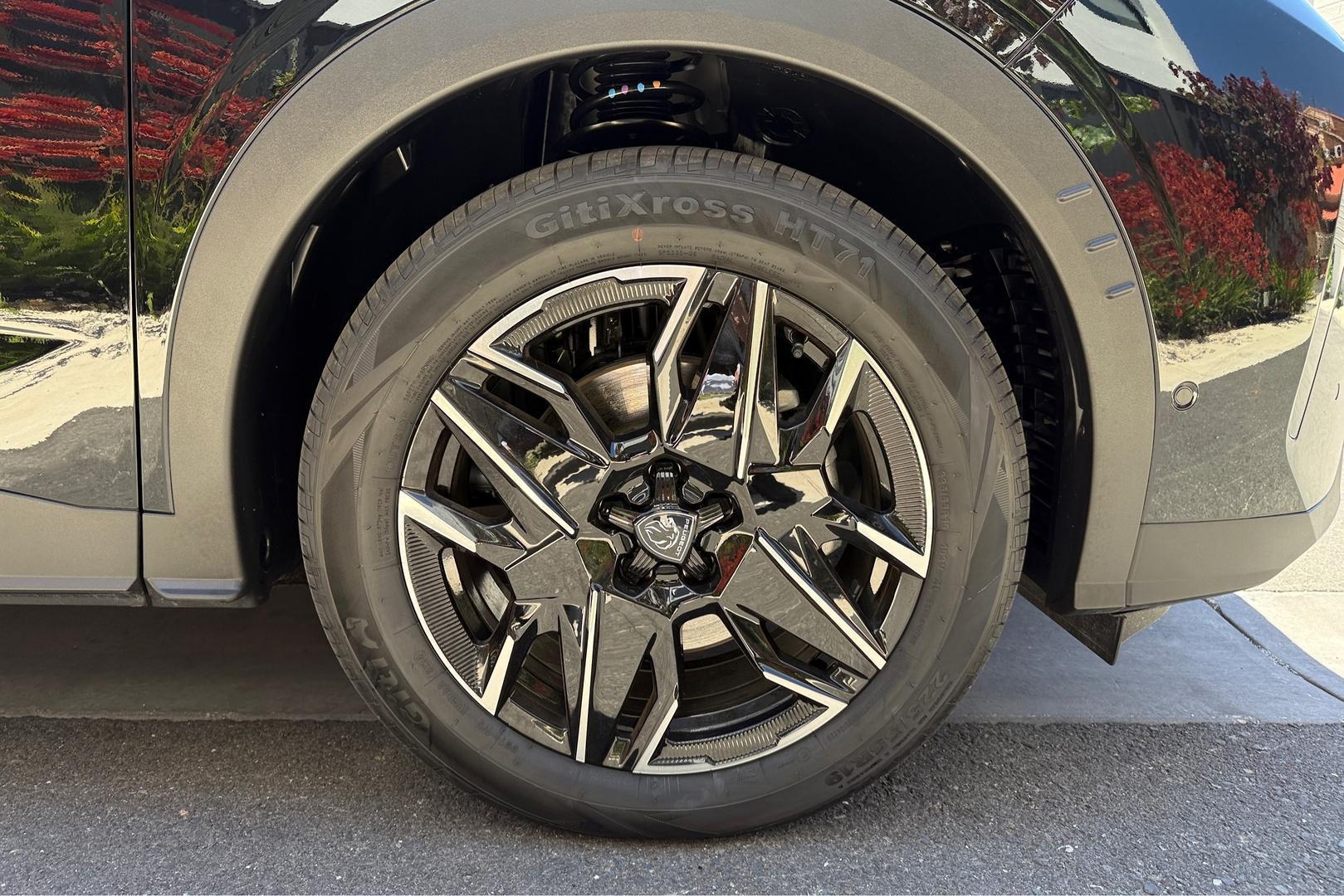 2025 Peugeot 5008 GT Premium Hybrid — photo 8